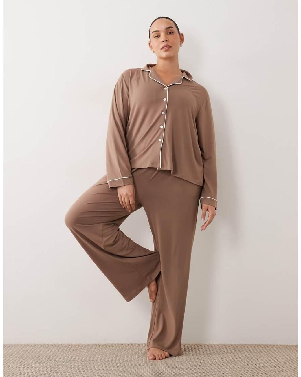 Threadbare Brown Curve Button Down Super Soft Pyjama Set