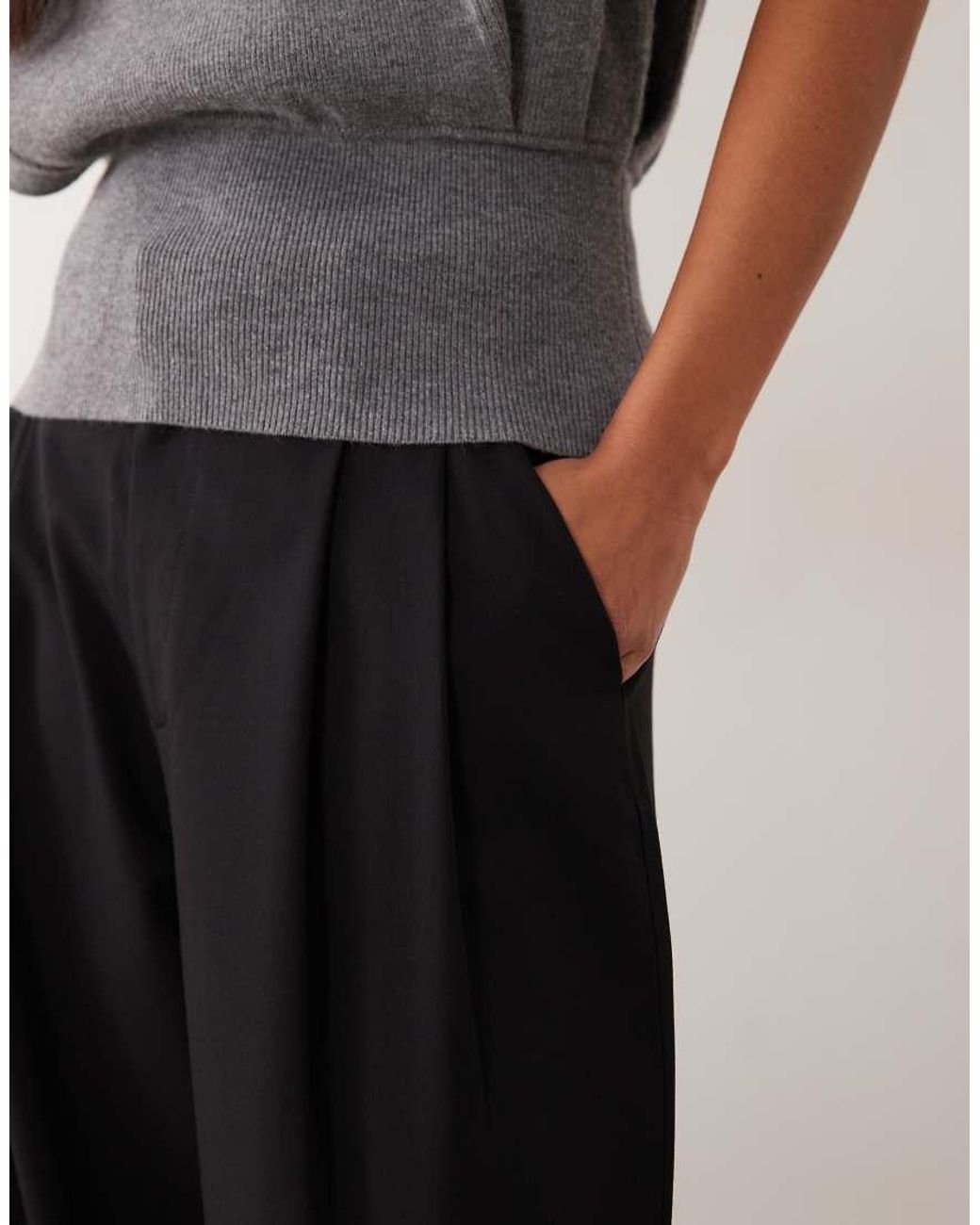 Only Petite Black Wide Leg Pleated Tailored Trousers