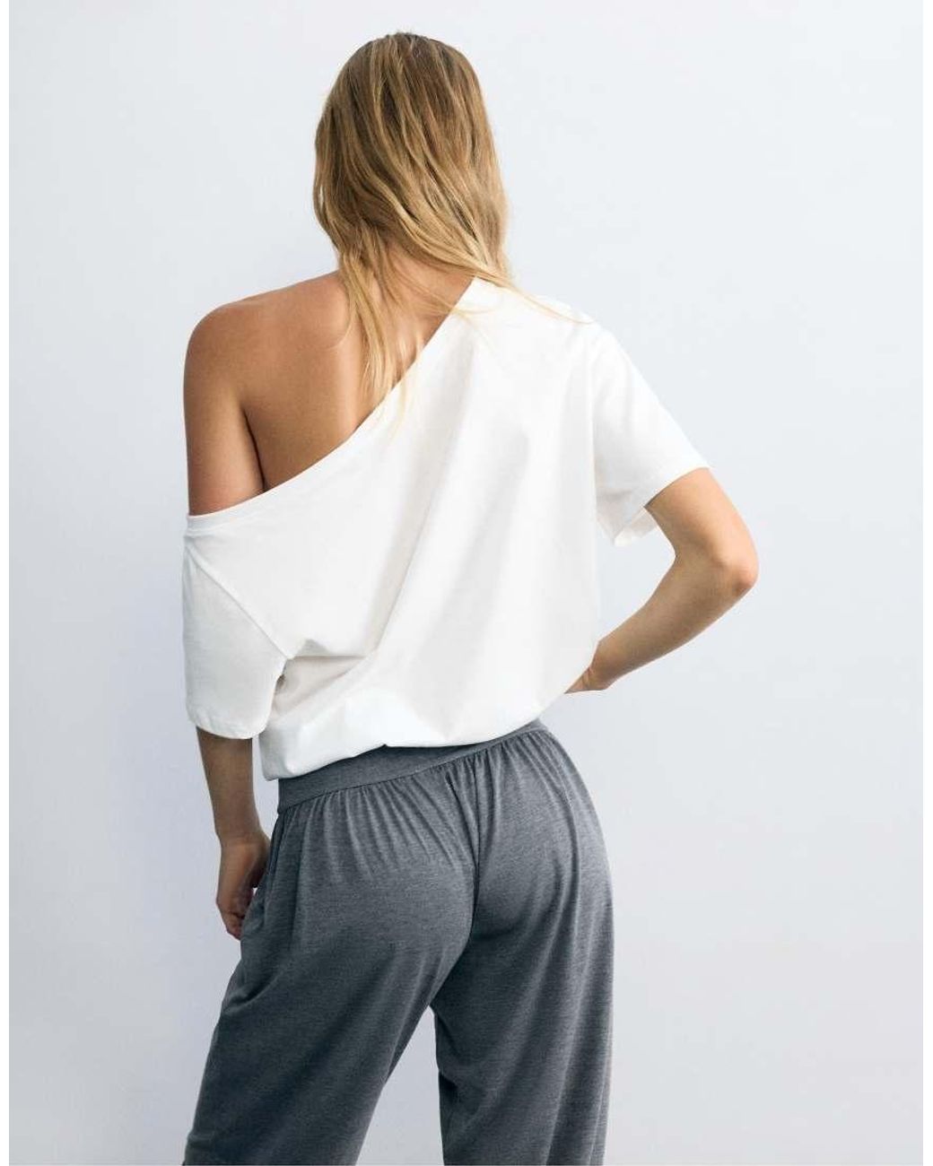 Pull&Bear White Asymmetric Star T-shirt