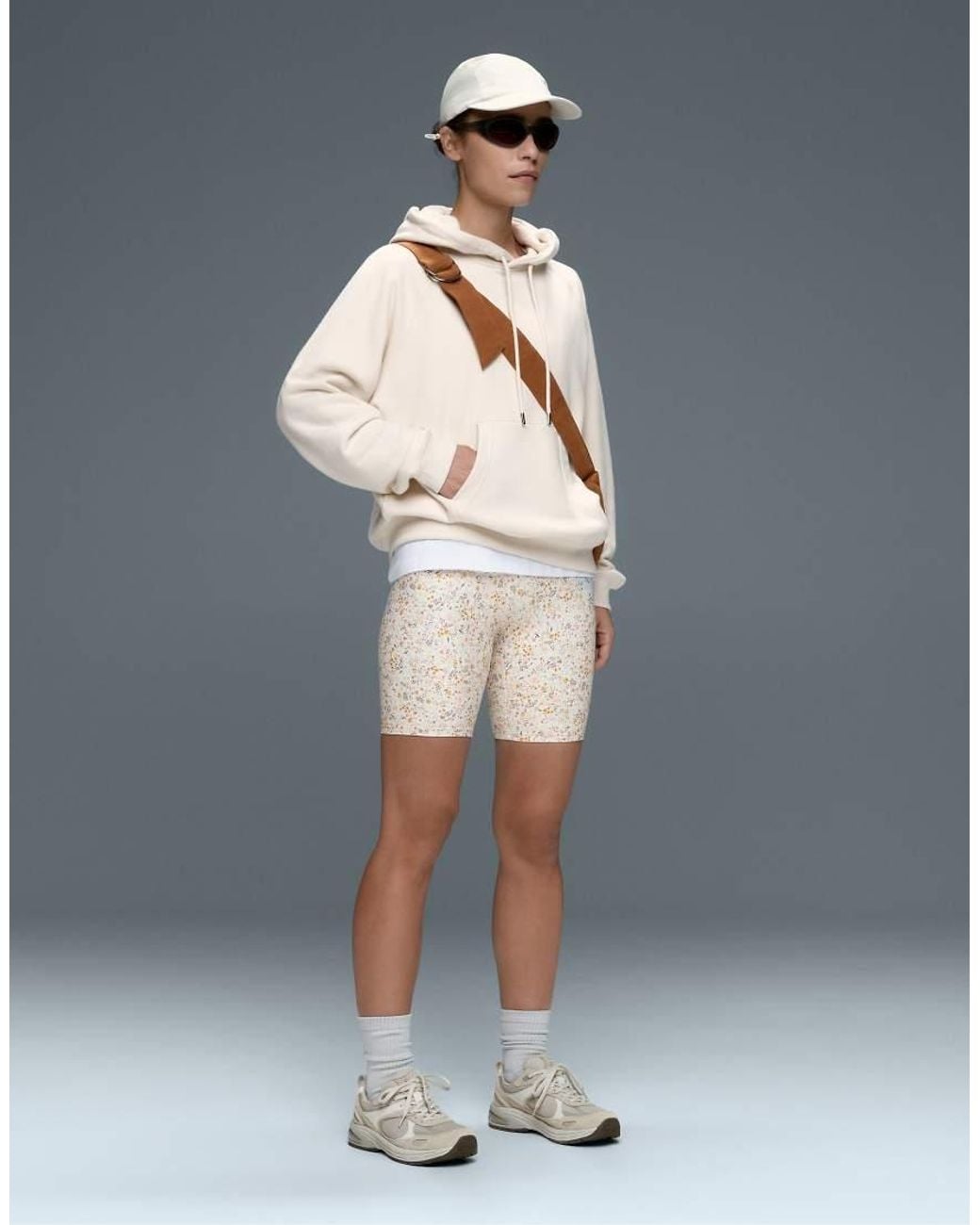 Oysho White Comfortlux 20cm High-waisted Floral Short leggings