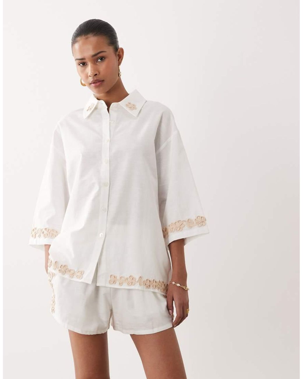 SNDY'S Natural Linen & Cotton Blend Flower Applique Trim Oversized Shirt