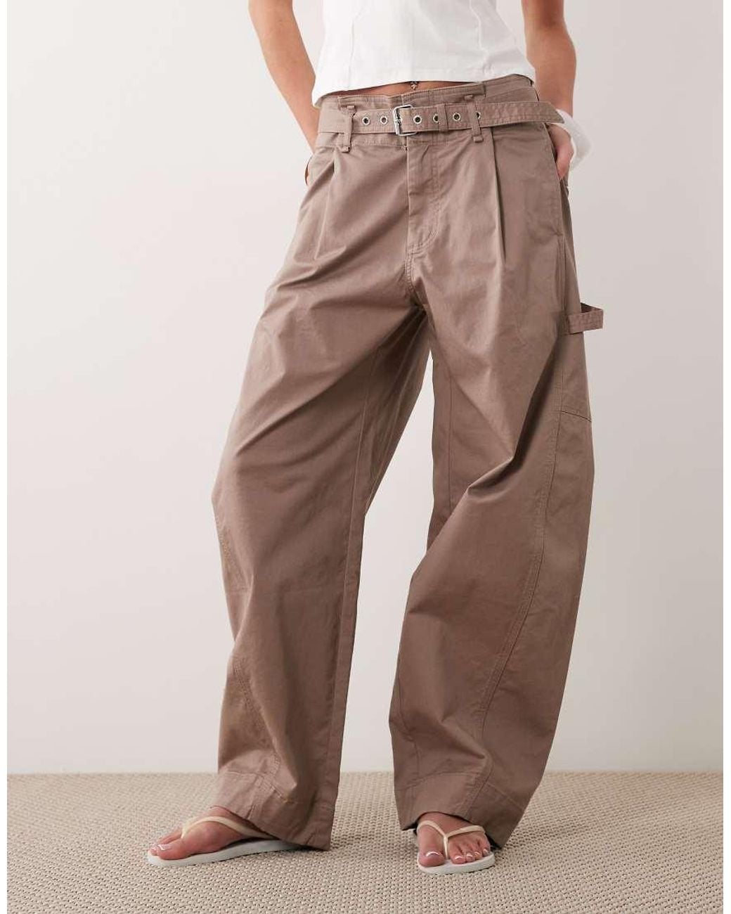 Abercrombie & Fitch Natural Belted Barrel Leg Pants