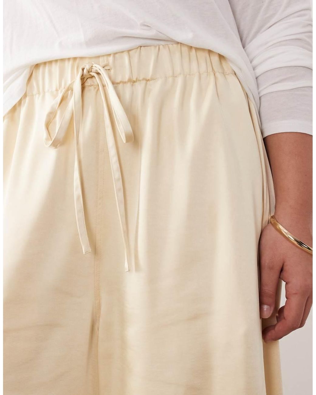 ARRANGE Natural Curve Satin Wide Leg Trouser