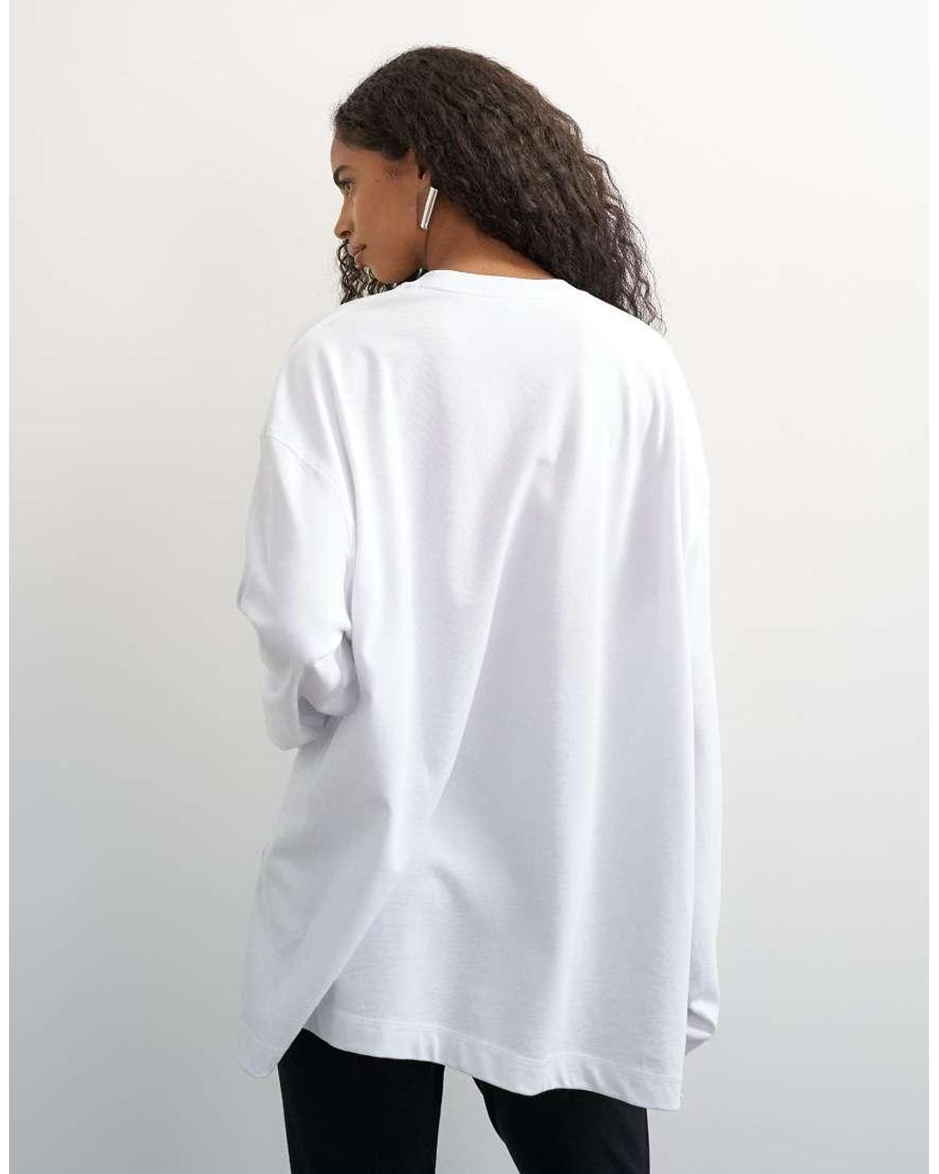 TOPSHOP White Long Sleeve Slouchy Skater Tee
