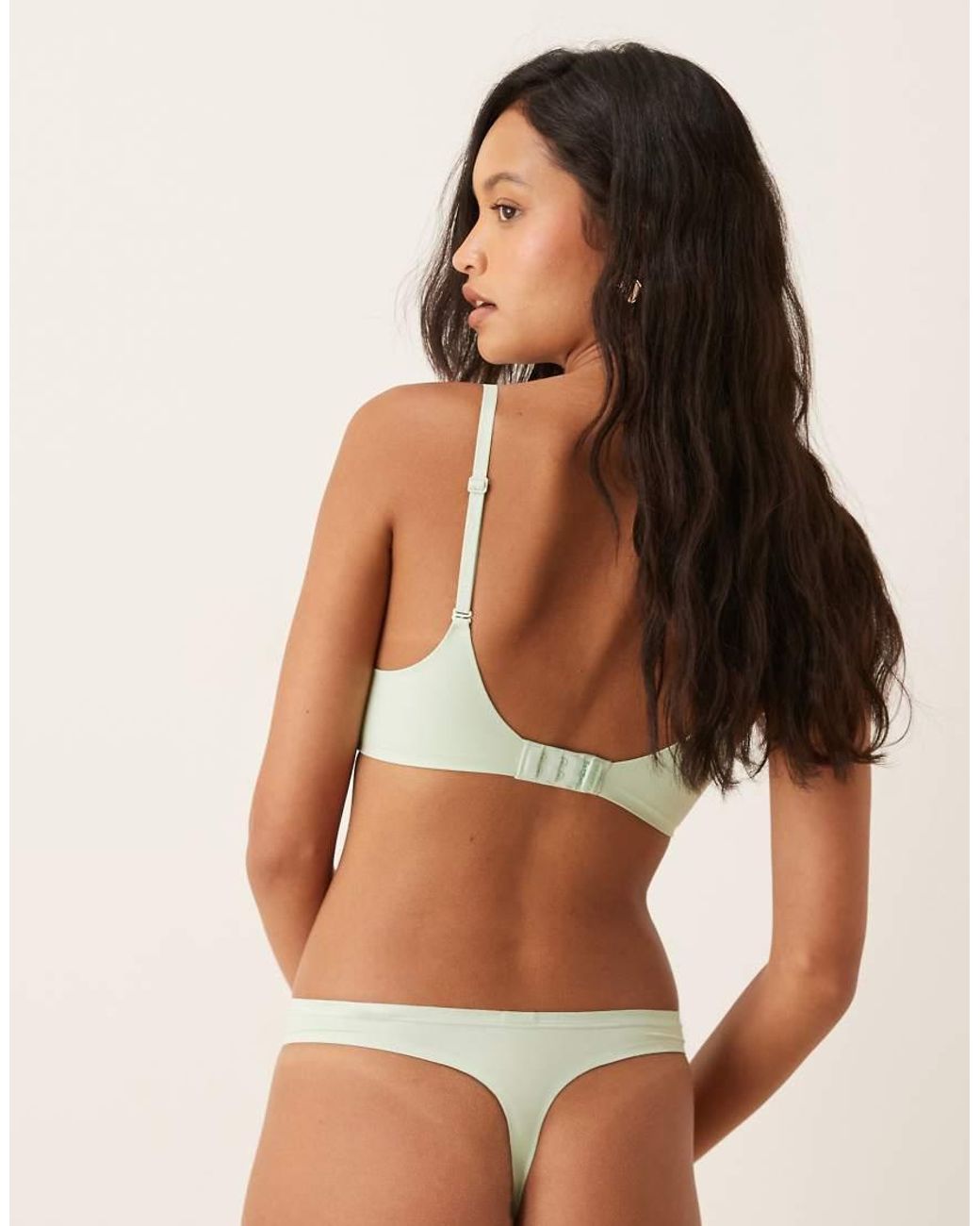 Calvin Klein Natural Perfectly Fit Thong