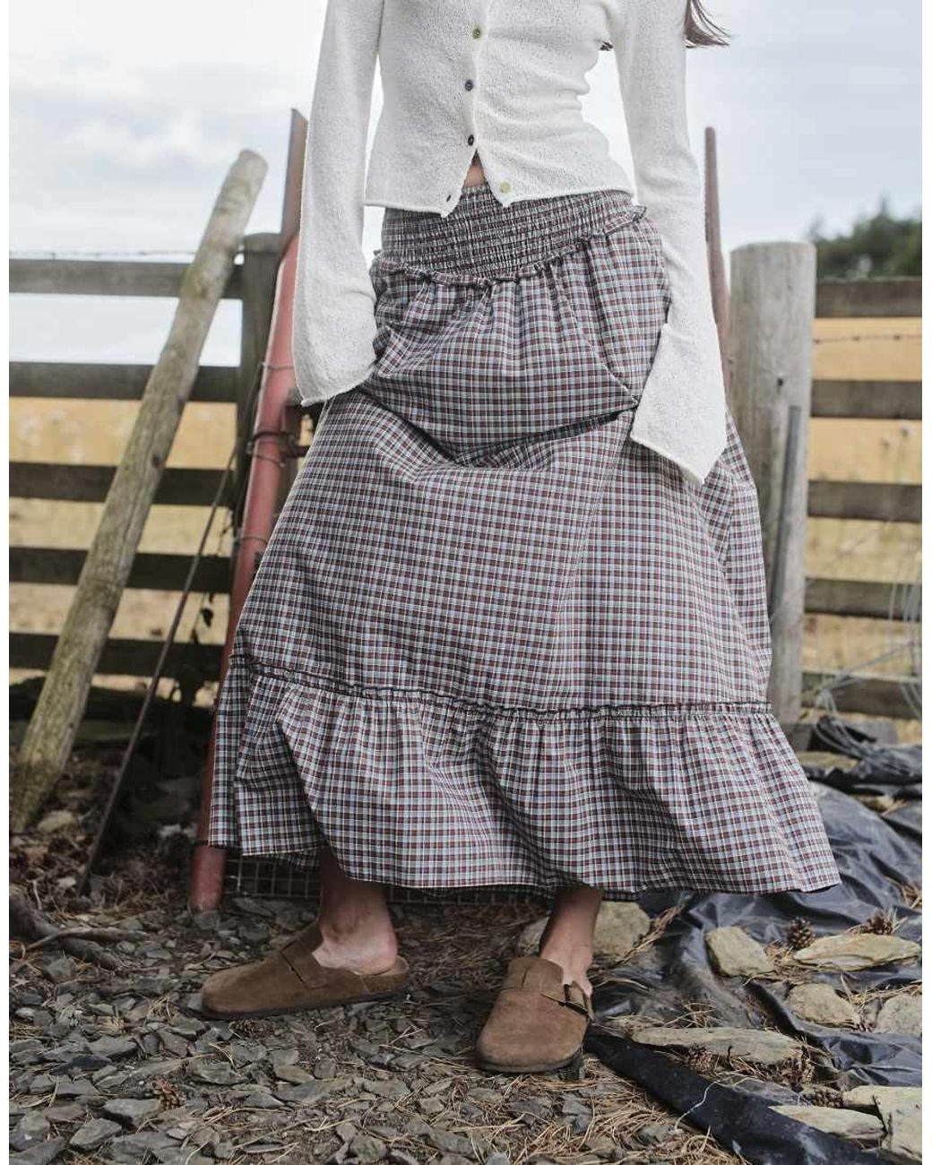 Daisy Street Metallic Low Rise Shirred Midi Skirt With Ruffle Hem