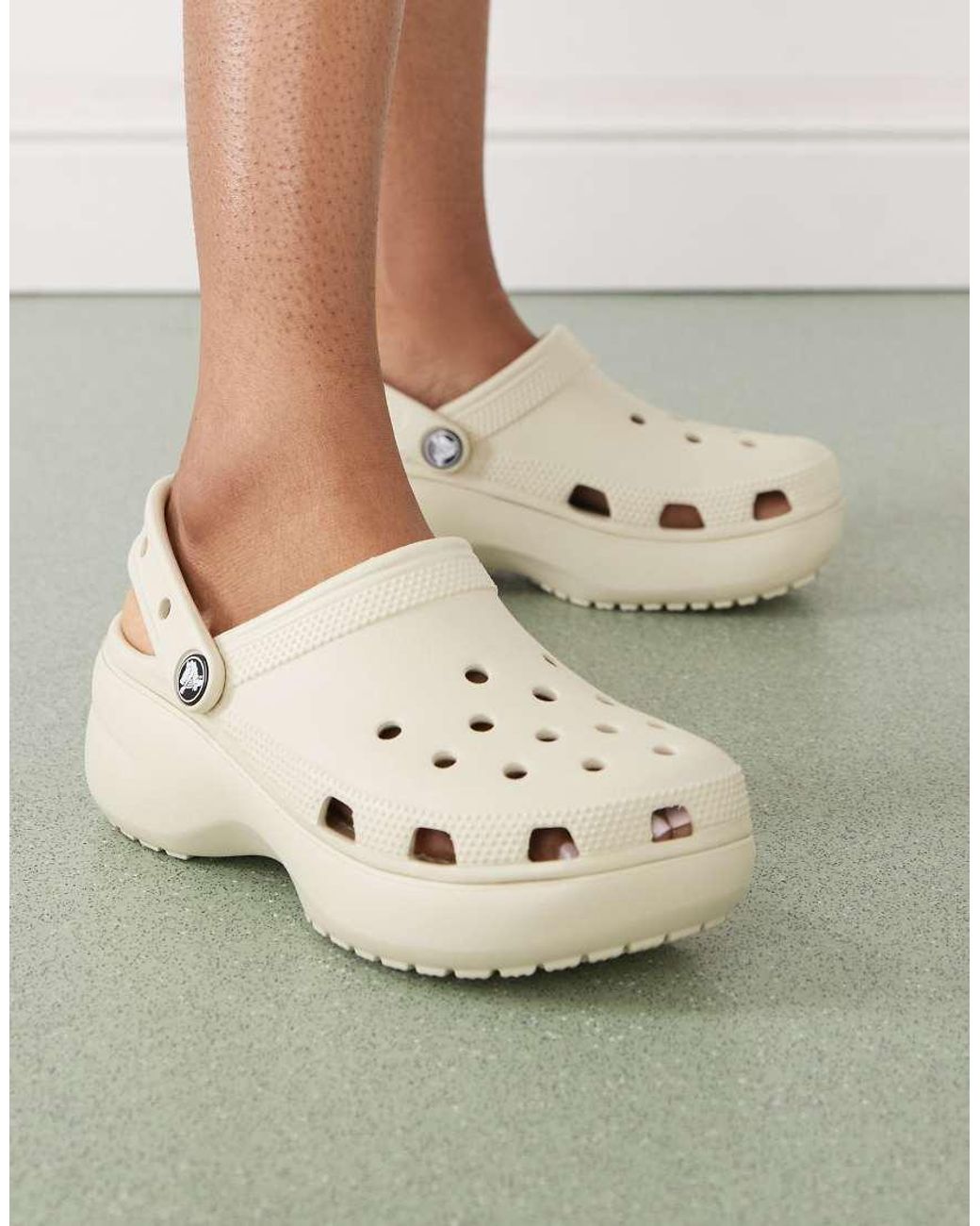 CROCSTM Green Classic Platform Clogs