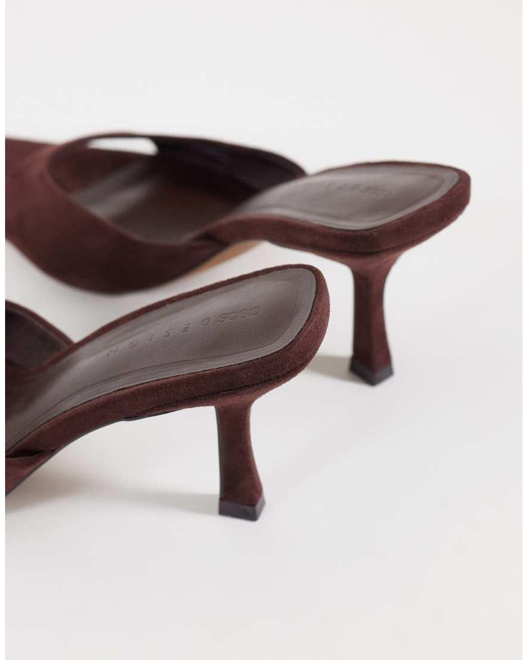 Mules De Punta Con Tacón En Ante Sintético Chocolate-Marrón ASOS de color Brown