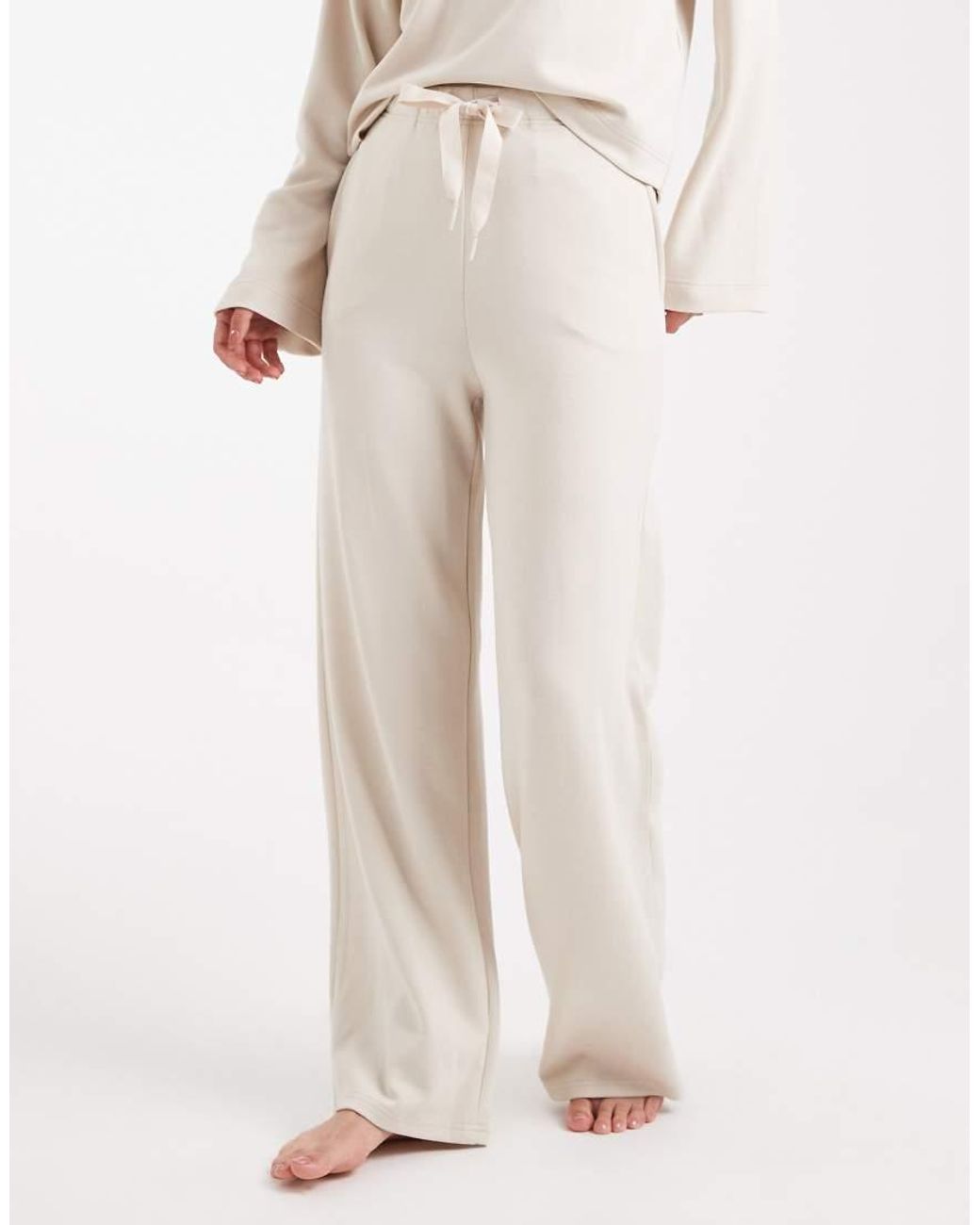 Vero Moda Natural Super Soft Tie Waist Wide Leg jogger Co-ord