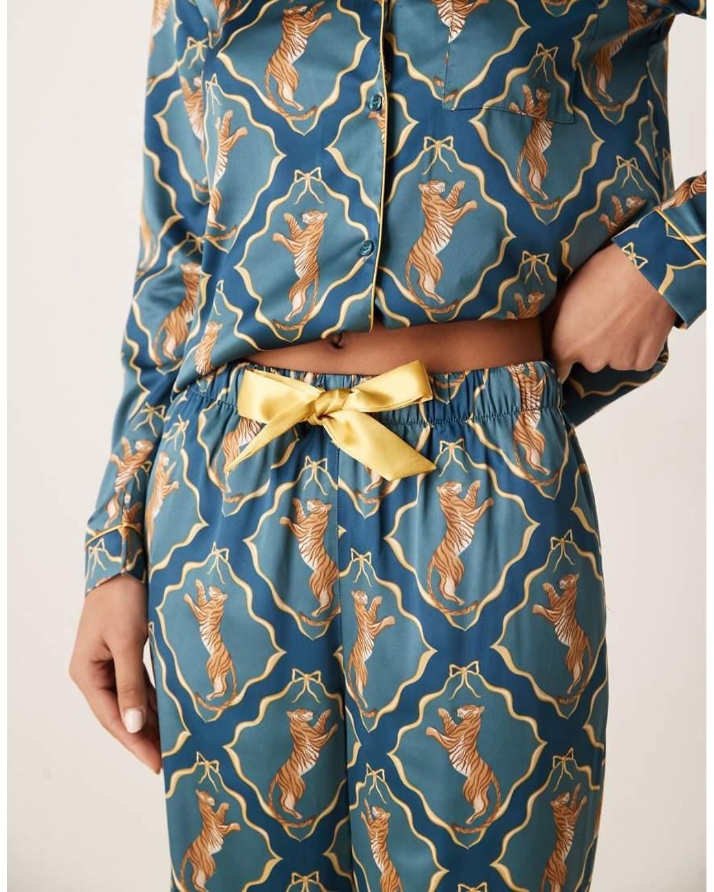 Chelsea Peers Blue Satin Long Sleeve Revere Pyjama Set