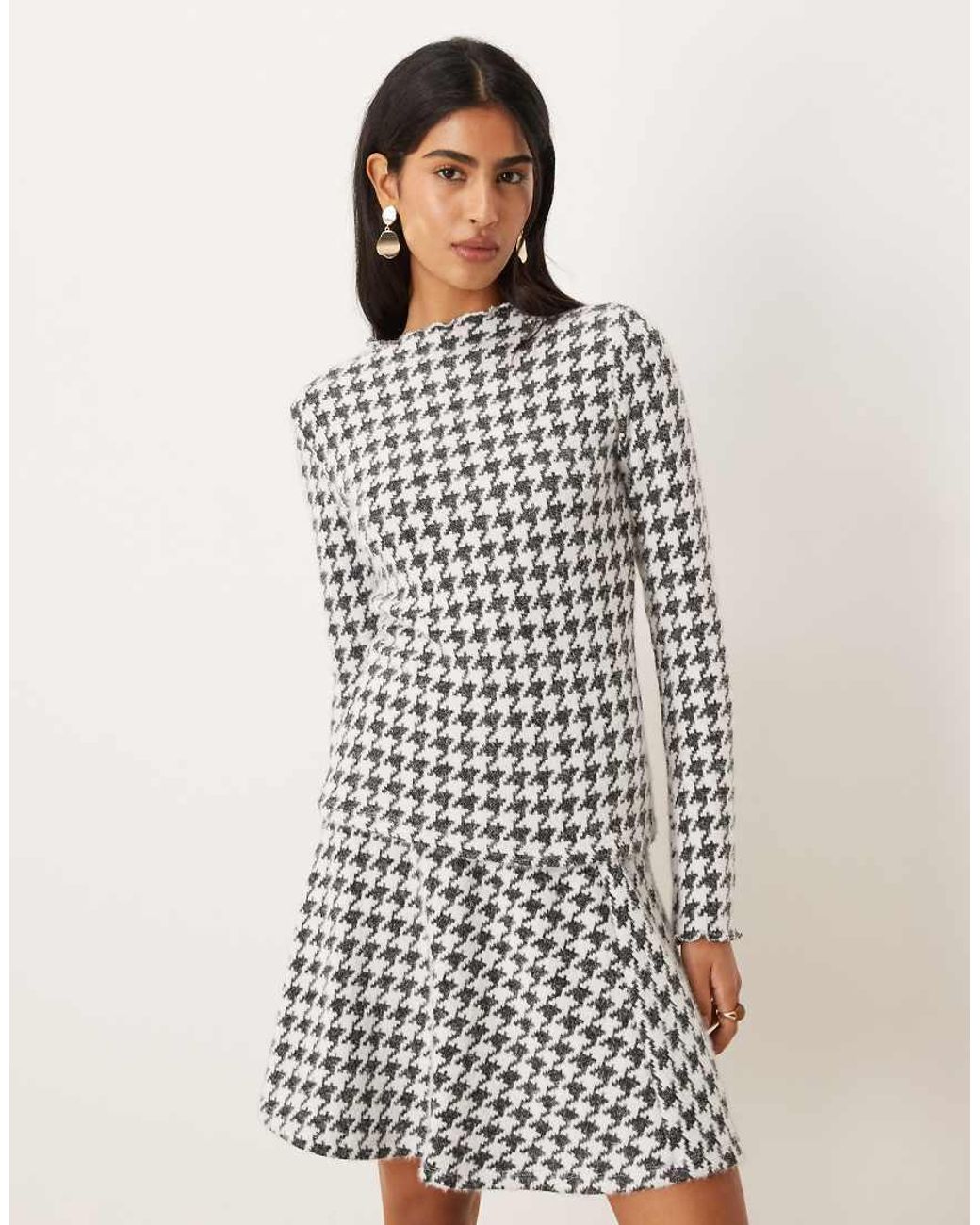 Vila White Dogstooth High Neck Knitted Top Co-ord
