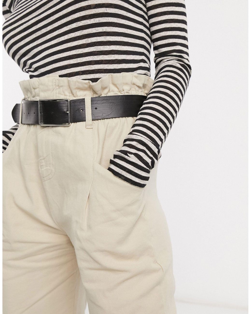 Bershka Relaxed Paperbag Pants With Belt in Natural | Lyst