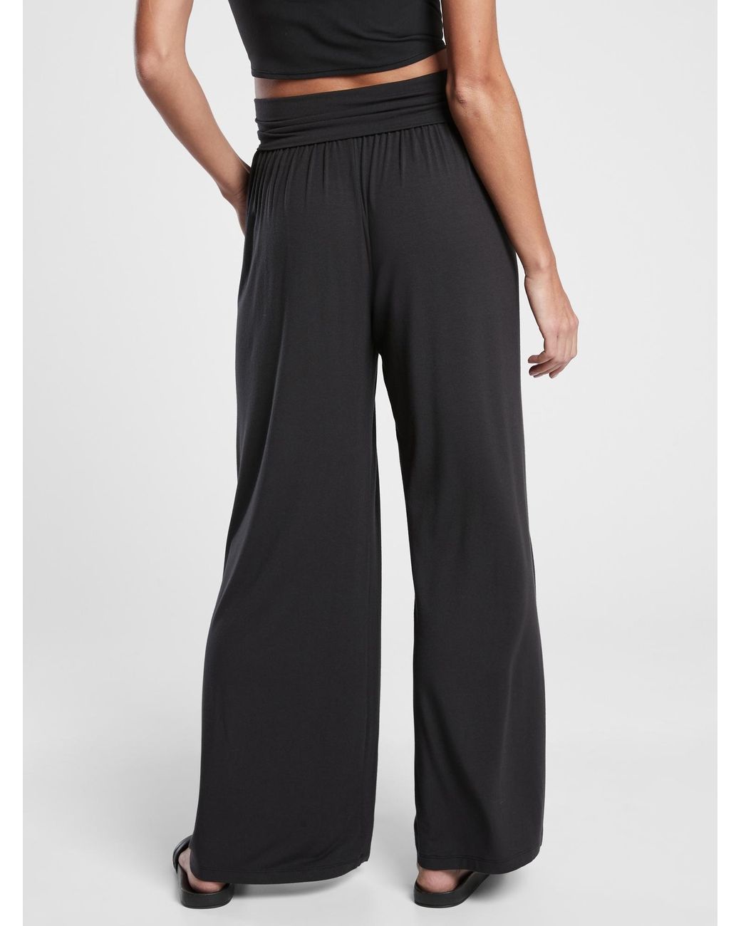 Athleta Studio Wide Leg Pant in Black 