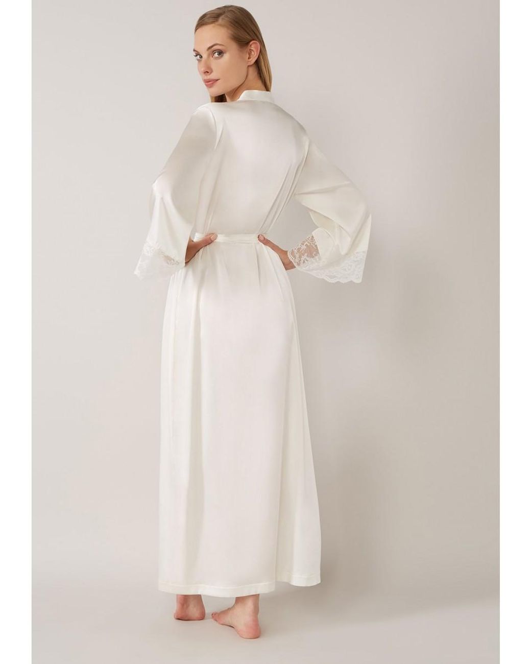 Gilda Pearl Silk Rita Floor Length Robe In White Lyst