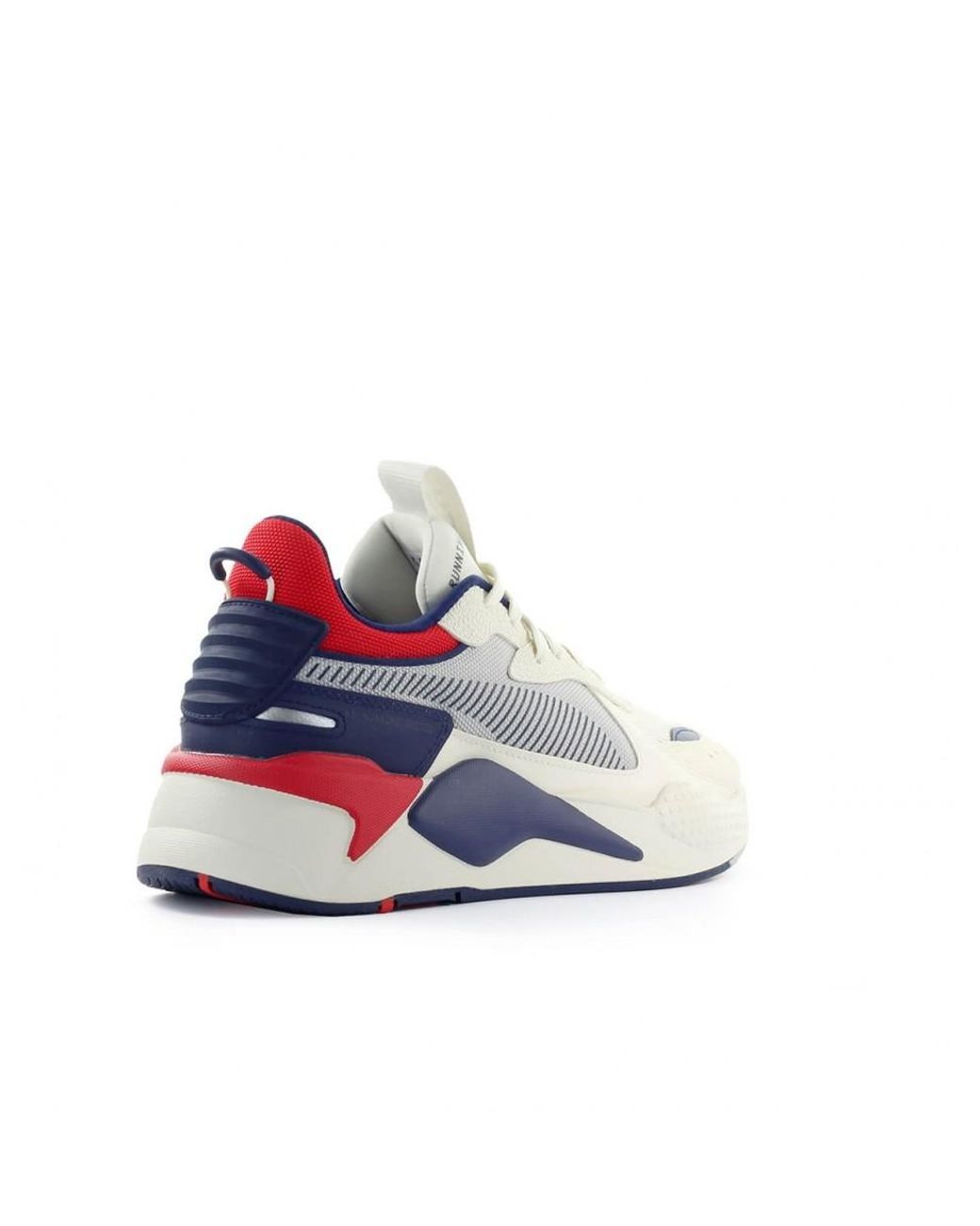 red white pumas
