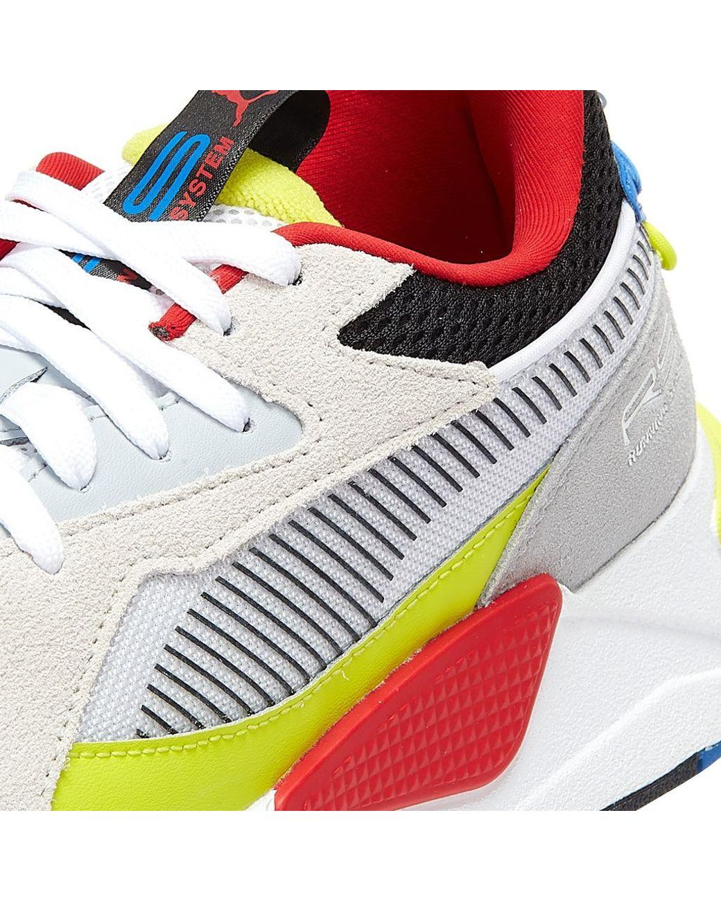 red blue yellow white pumas