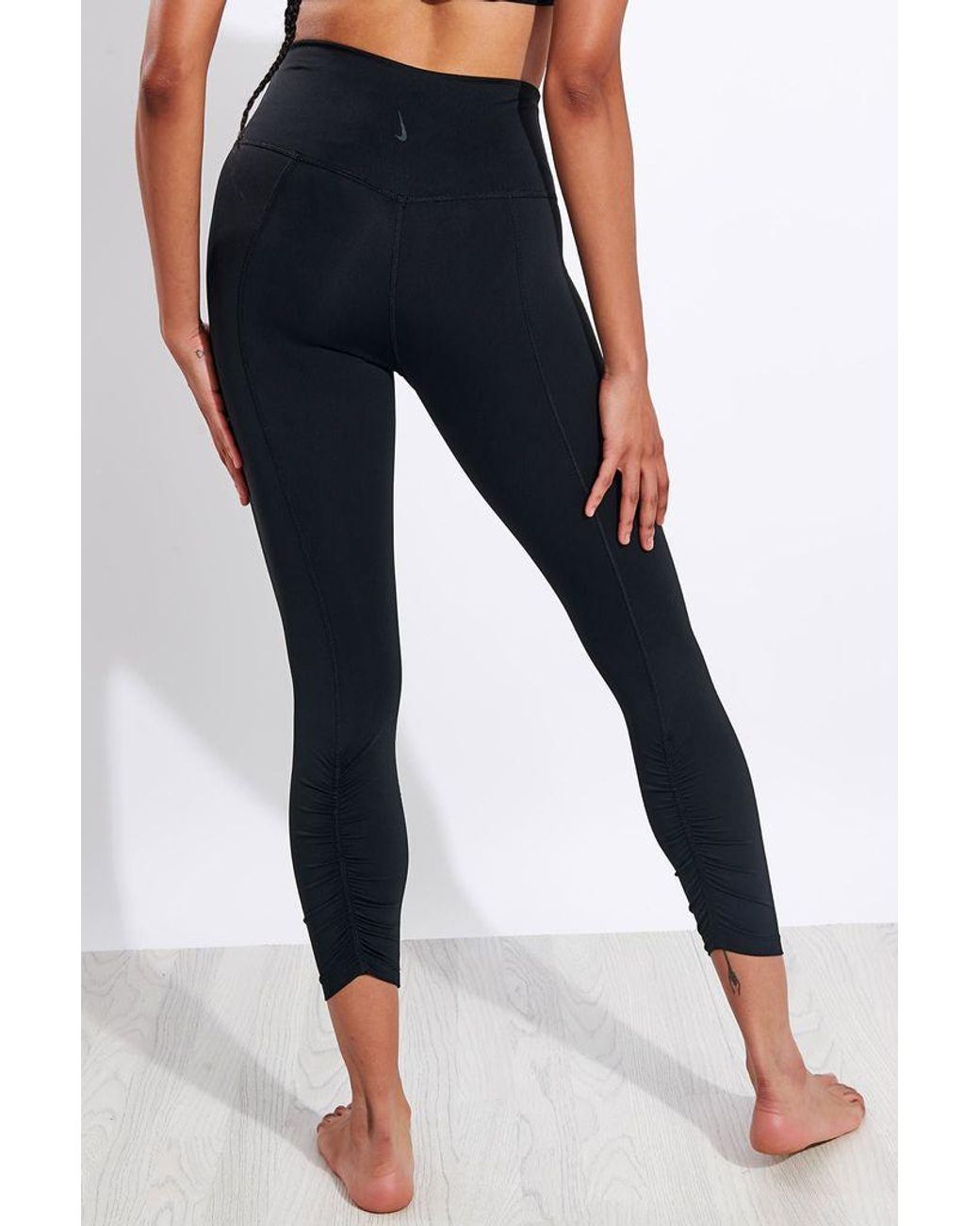 nike yoga ruched leggings