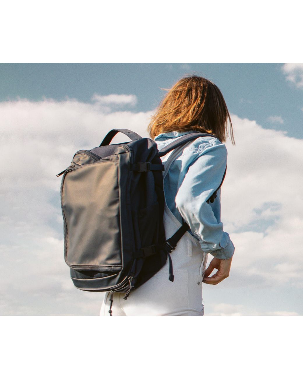Away Travel Green Active Convertible Backpack 25L