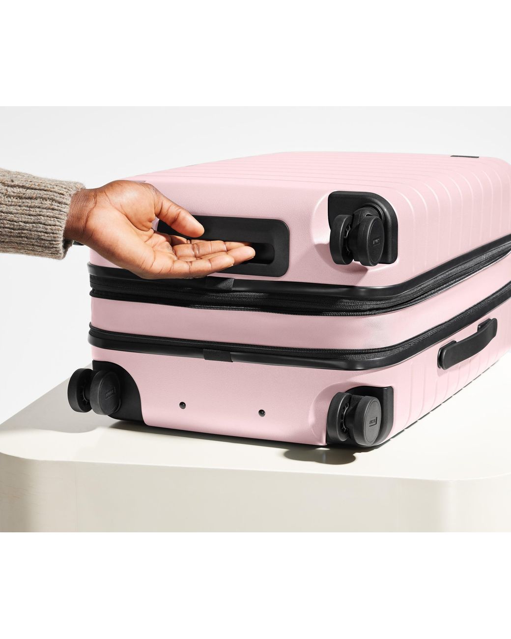 Away Travel Pink The Flex