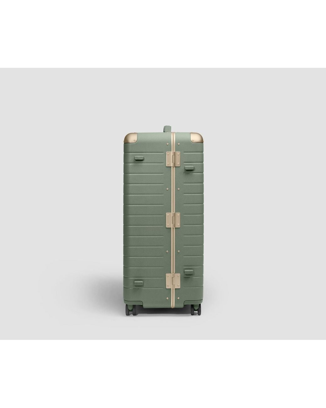 Away Travel Green The Aluminum Edge Trunk