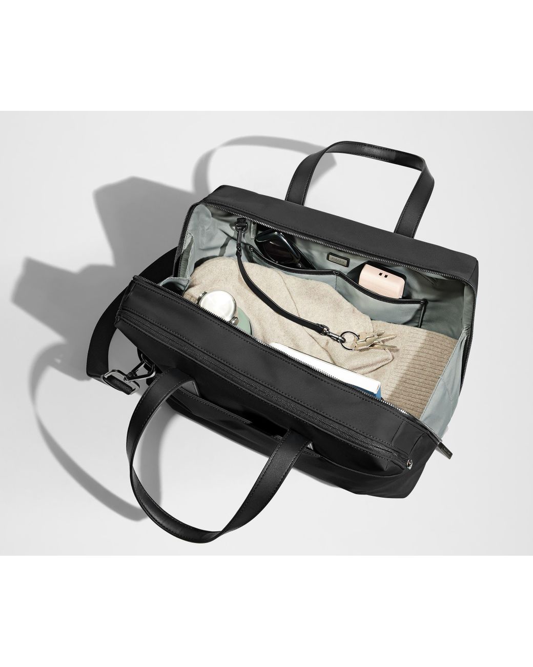 Away Travel Black The Everywhere Bag