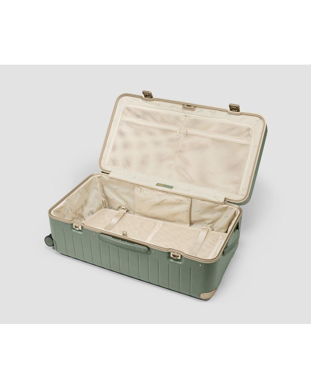 Away Travel Green The Aluminum Edge Trunk