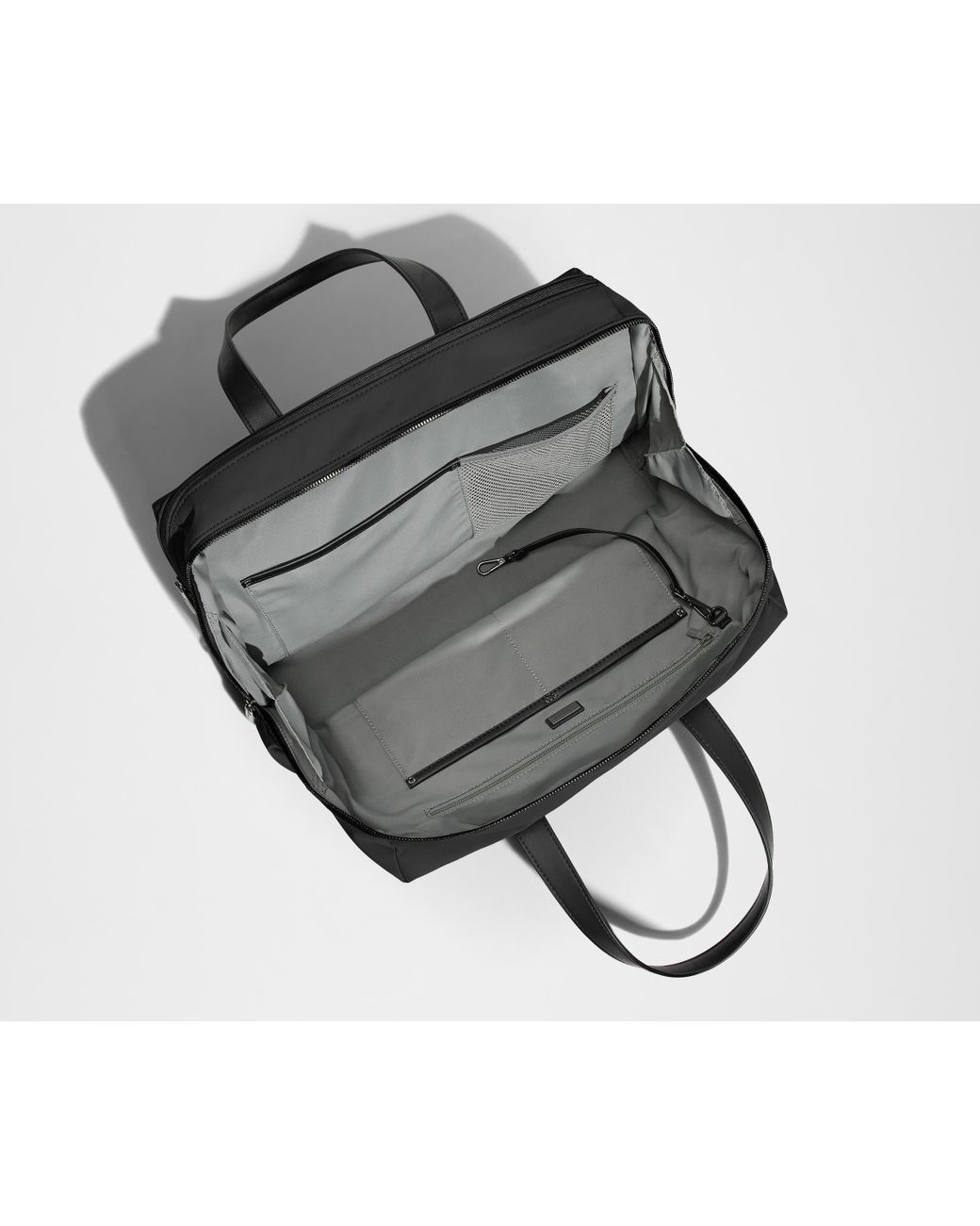 Away Travel Black The Everywhere Bag