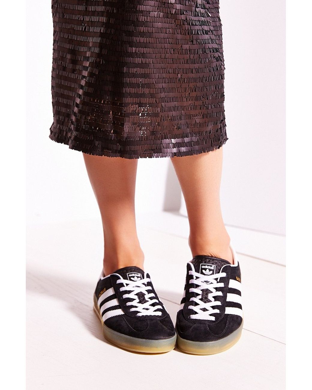 Duizeligheid reguleren Sociaal adidas Originals Gazelle Gum-Sole Indoor Sneaker in Black | Lyst