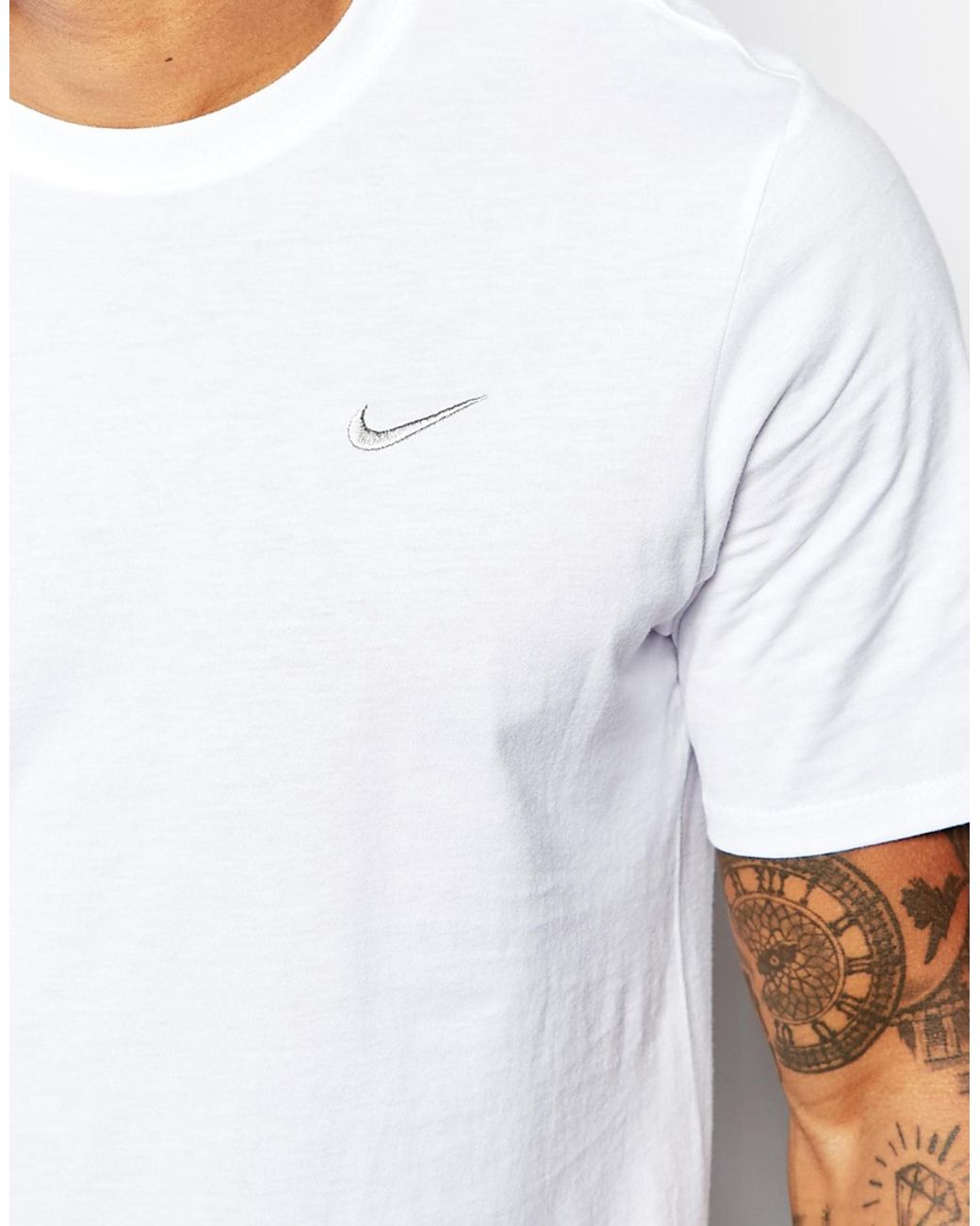 Nike T-shirt With Embroidered Swoosh in White for Men | Lyst UK