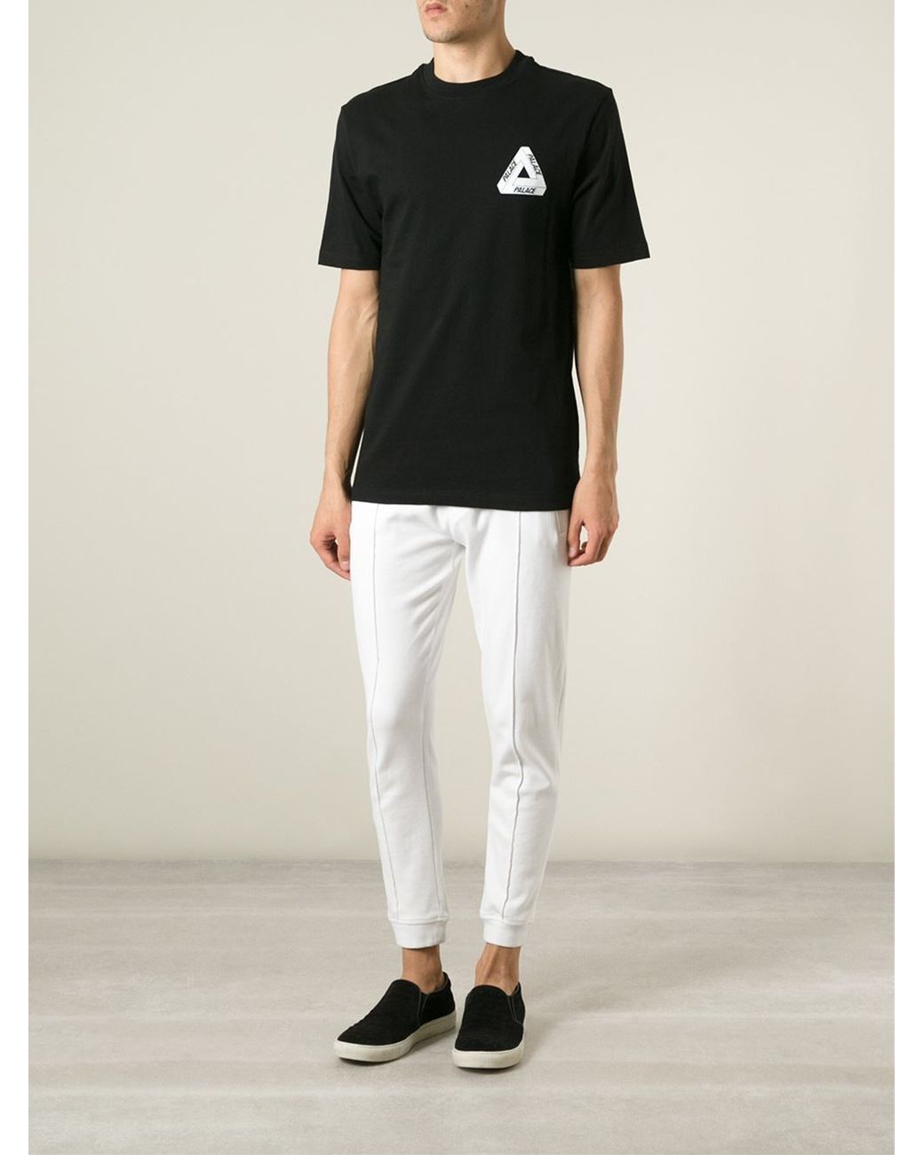 Palace Logo T-Shirt in Black for Men | Lyst