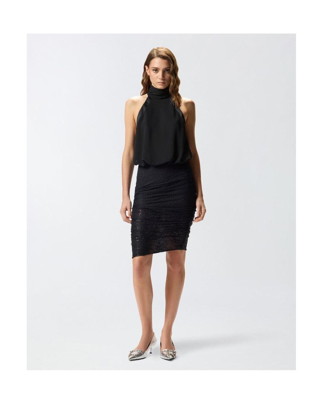 Rosado Negro Pinko de color Black