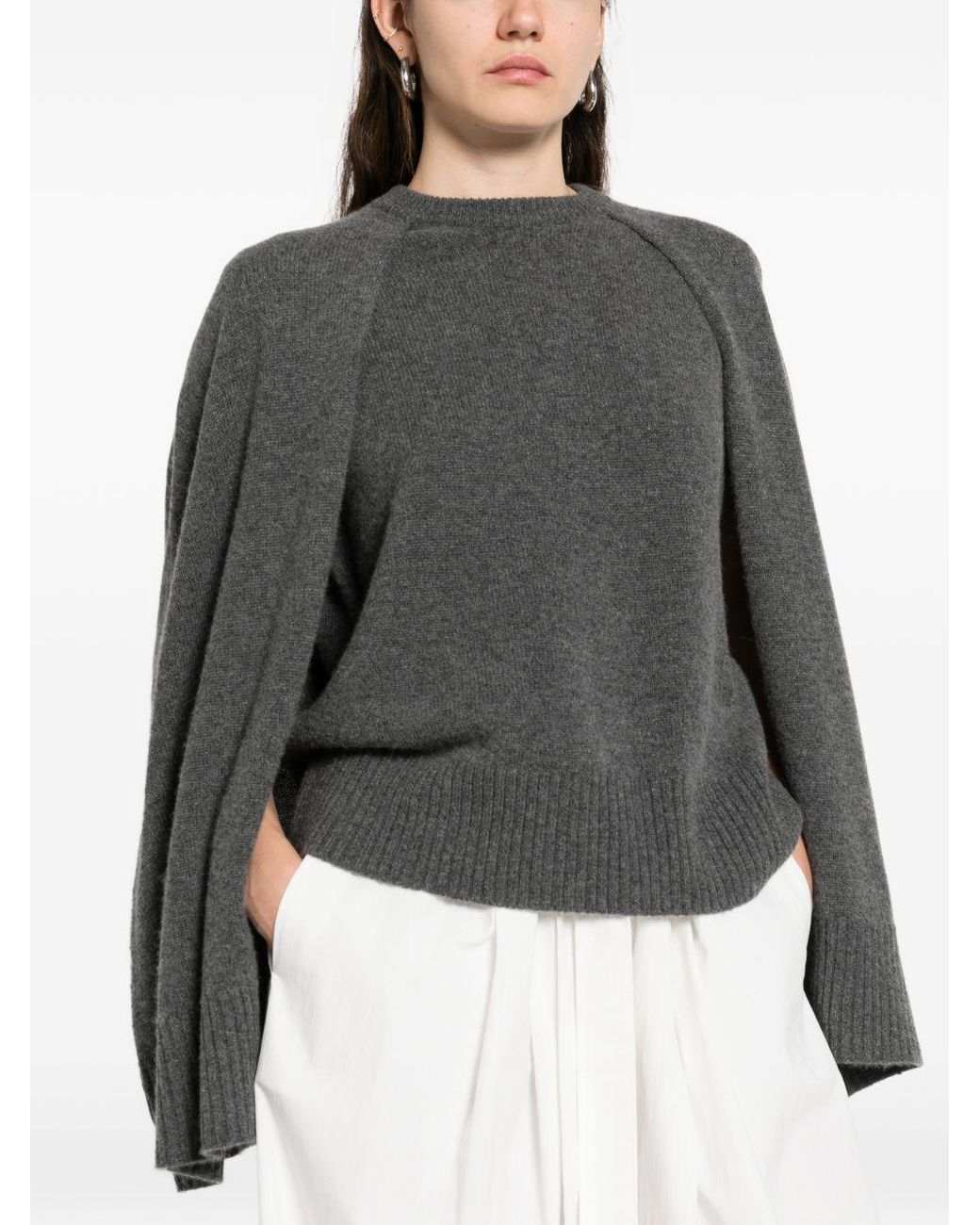 Pull À Détail De Cape Totême en coloris Gray