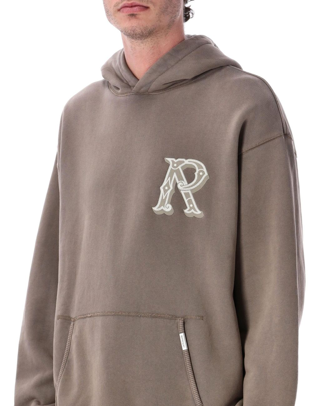Ar ropa.... Represent de color Gray