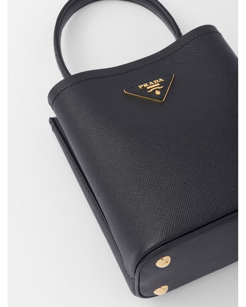 Prada Black Kleine Panier-Tasche aus Saffiano-Leder