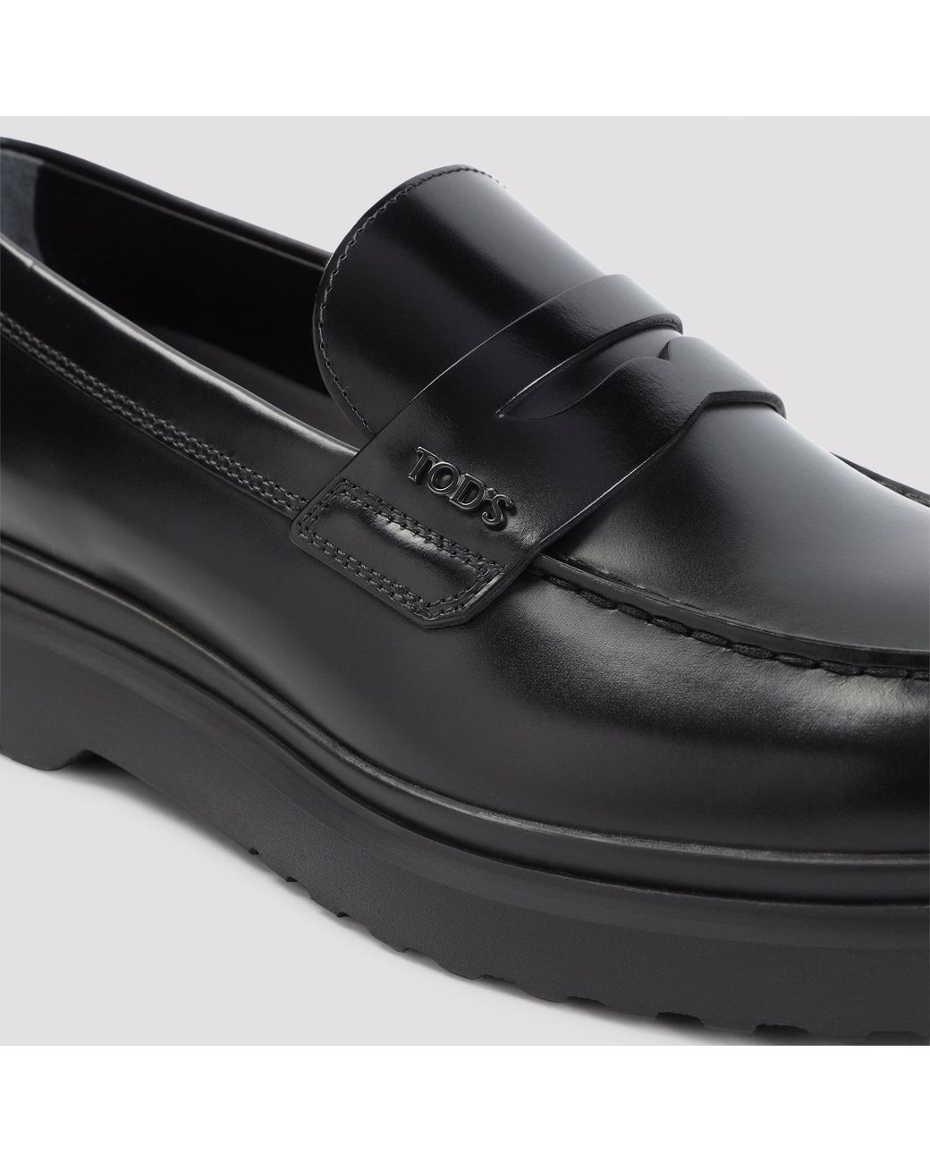 Tod's Black Slipper