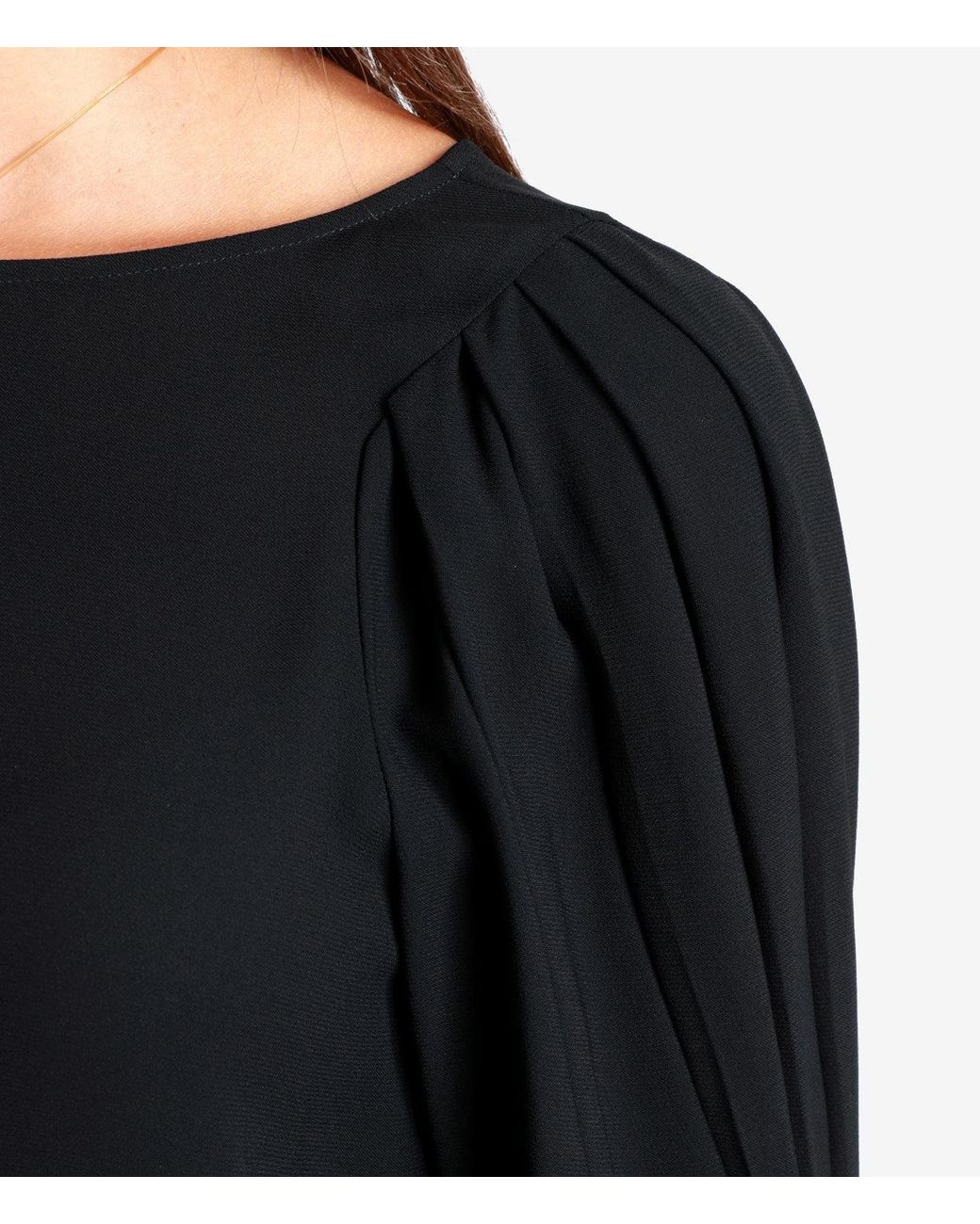 N°21 Black Shirts