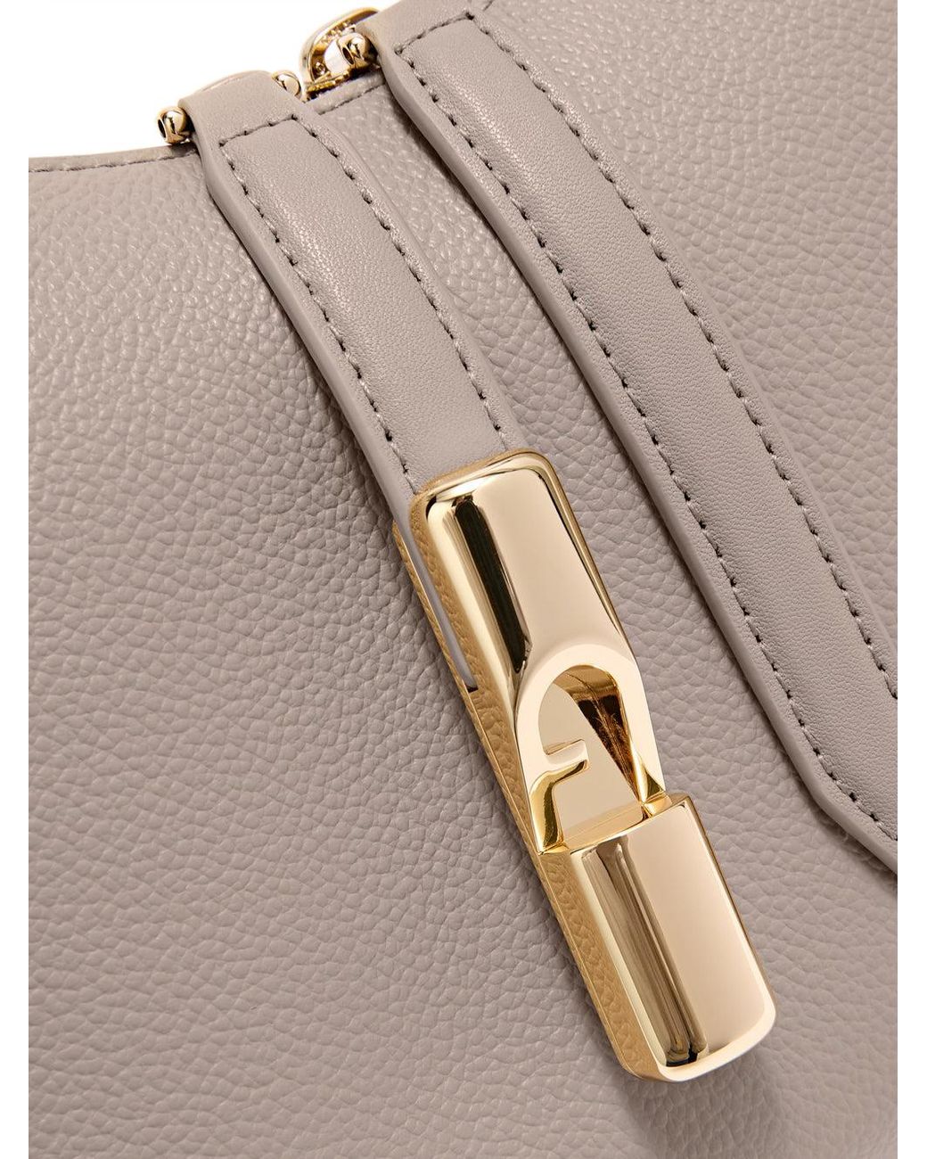 Furla White Taschen..