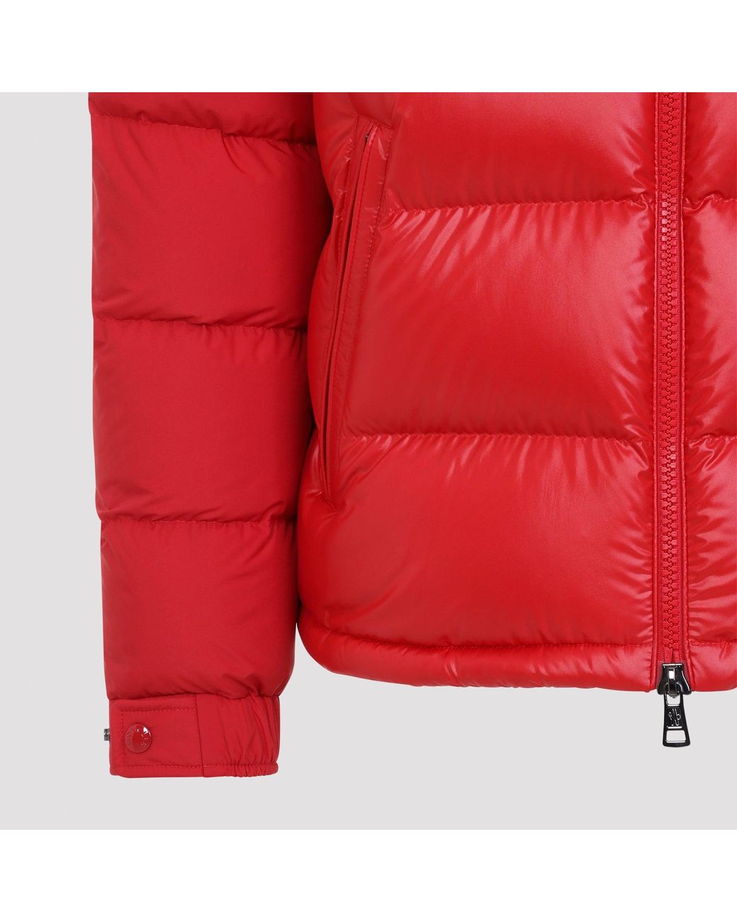 Moncler Maya-jas in het Red