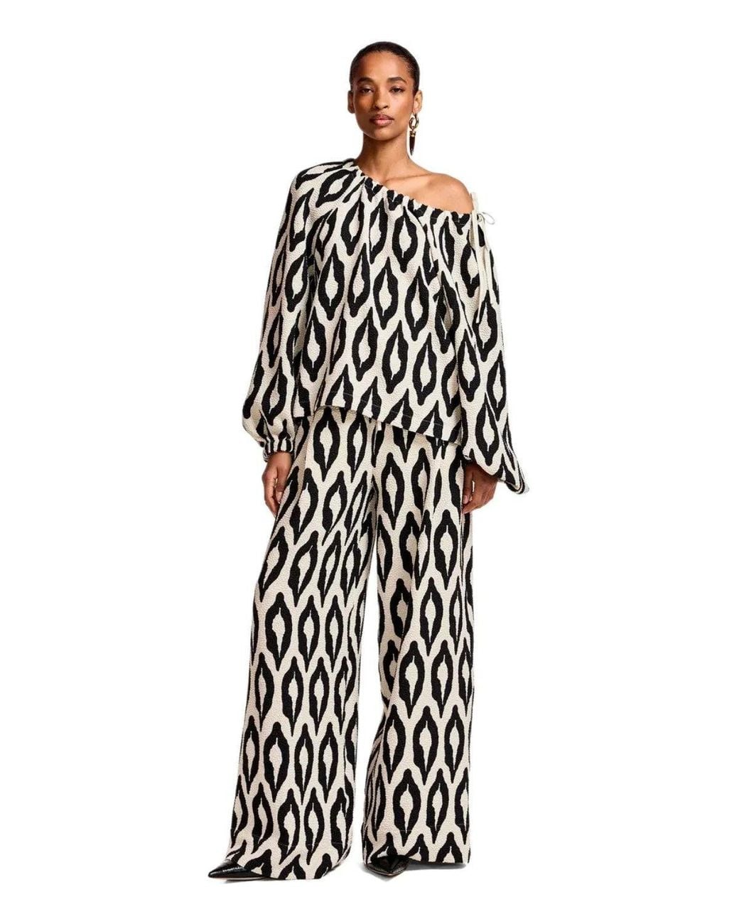 Essentiel Antwerp Black Kontent Trousers