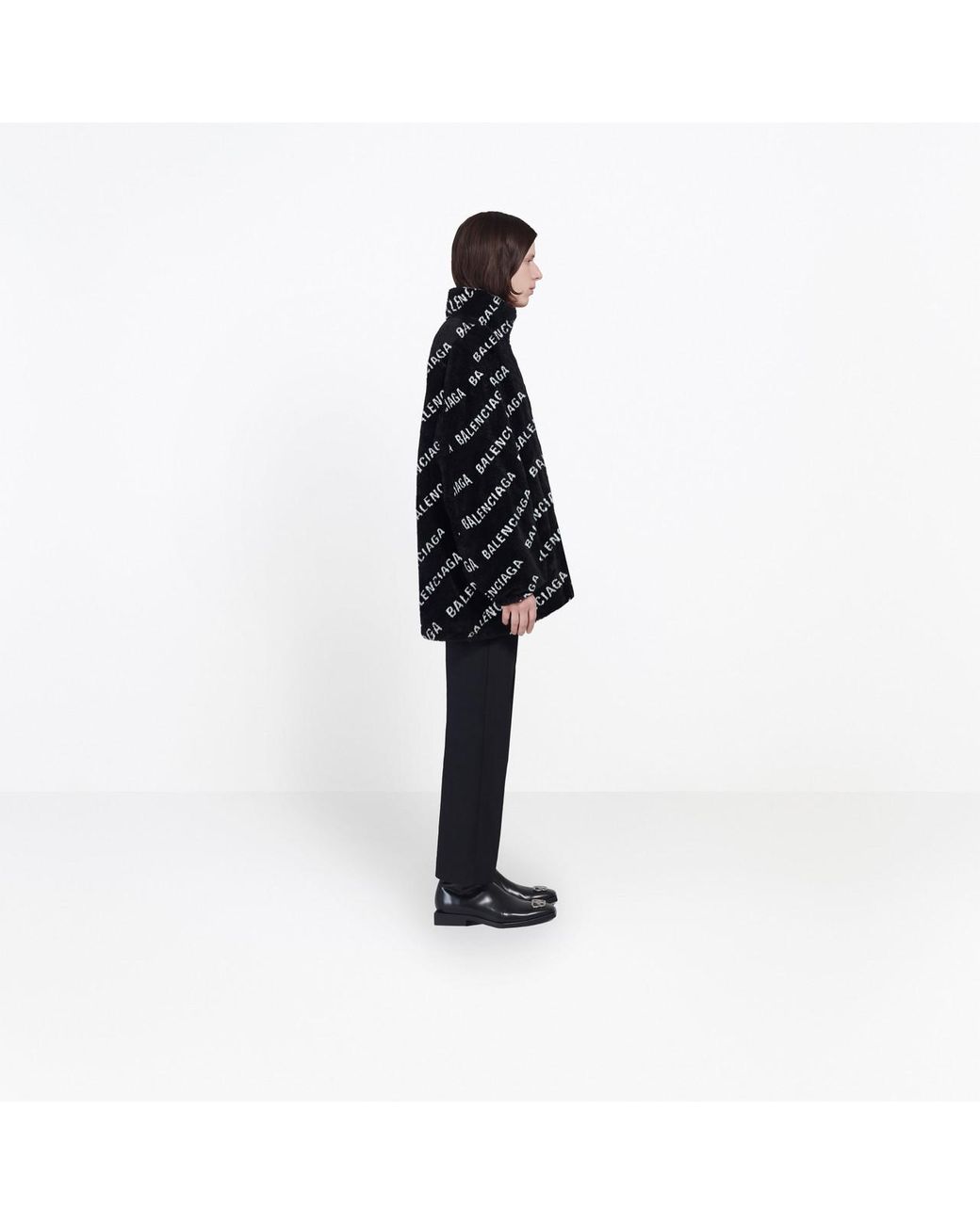 Balenciaga Fell Flauschige Jacke mit Reißverschluss und Allover-Logo in  Schwarz für Herren | Lyst AT