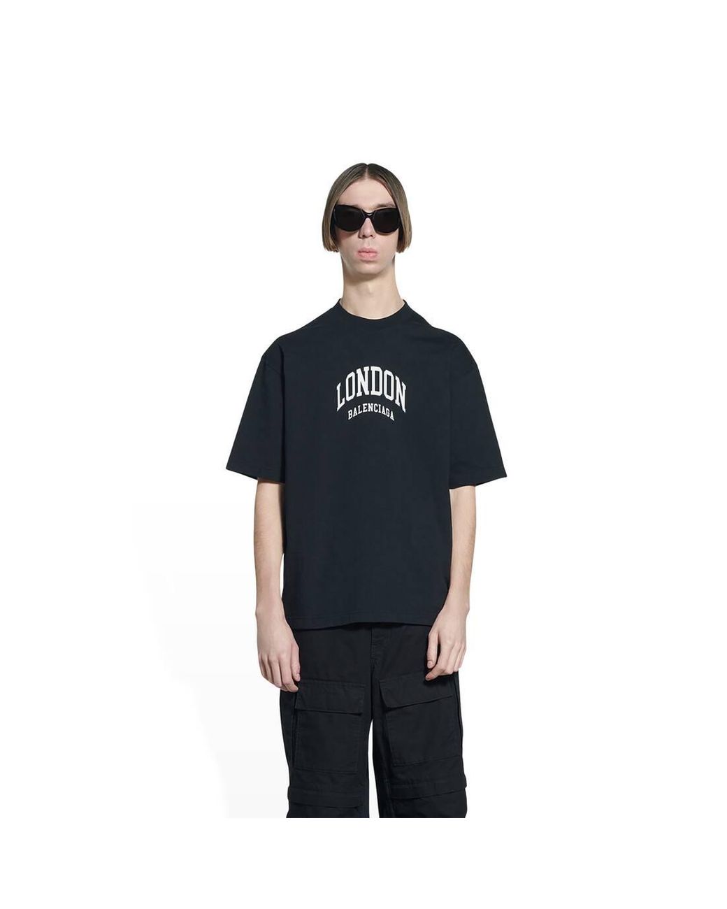 関税・送料込 Balenciaga LONDON Medium Fit Tシャツ Balenciaga Logo T-shirt Medium Fit | Saks Fifth Avenue