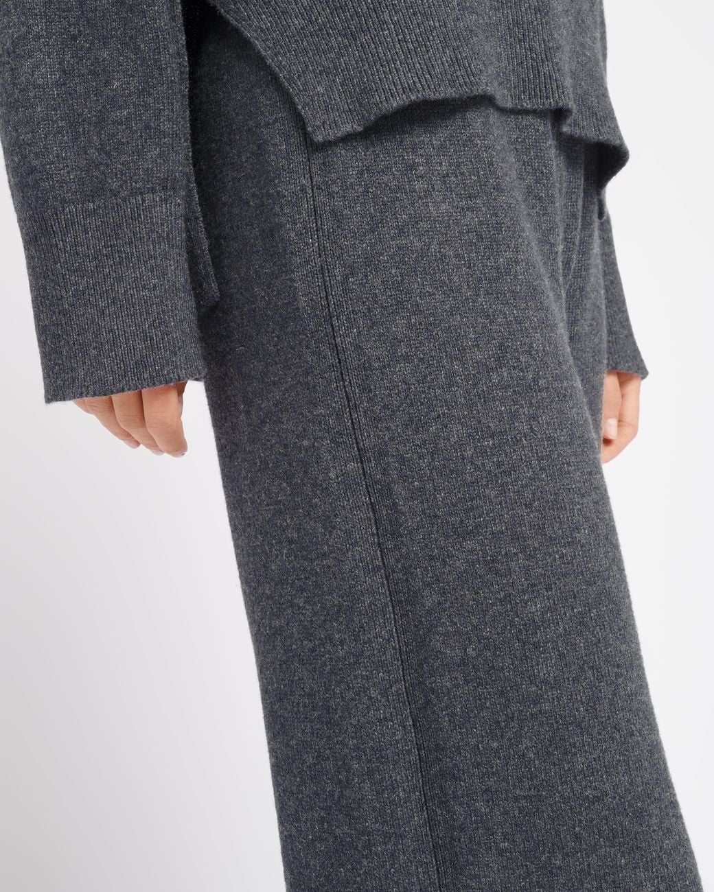 Barrie Gray Iconic Cashmere Skirt