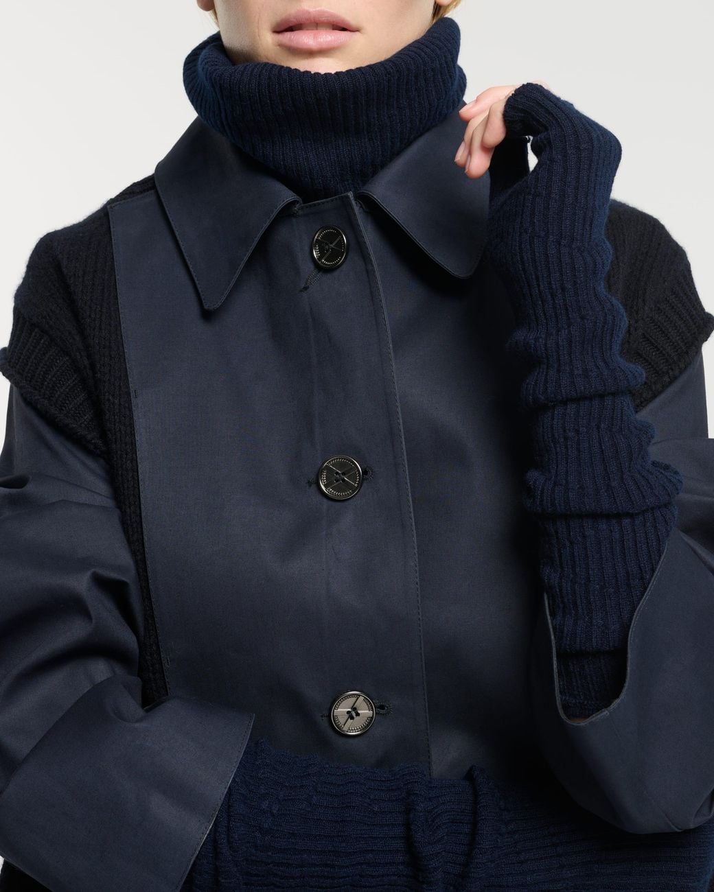 Barrie Blue Long Cashmere Fingerless Gloves