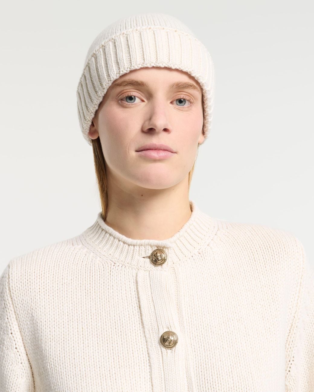 Barrie White Chunky Cashmere Beanie