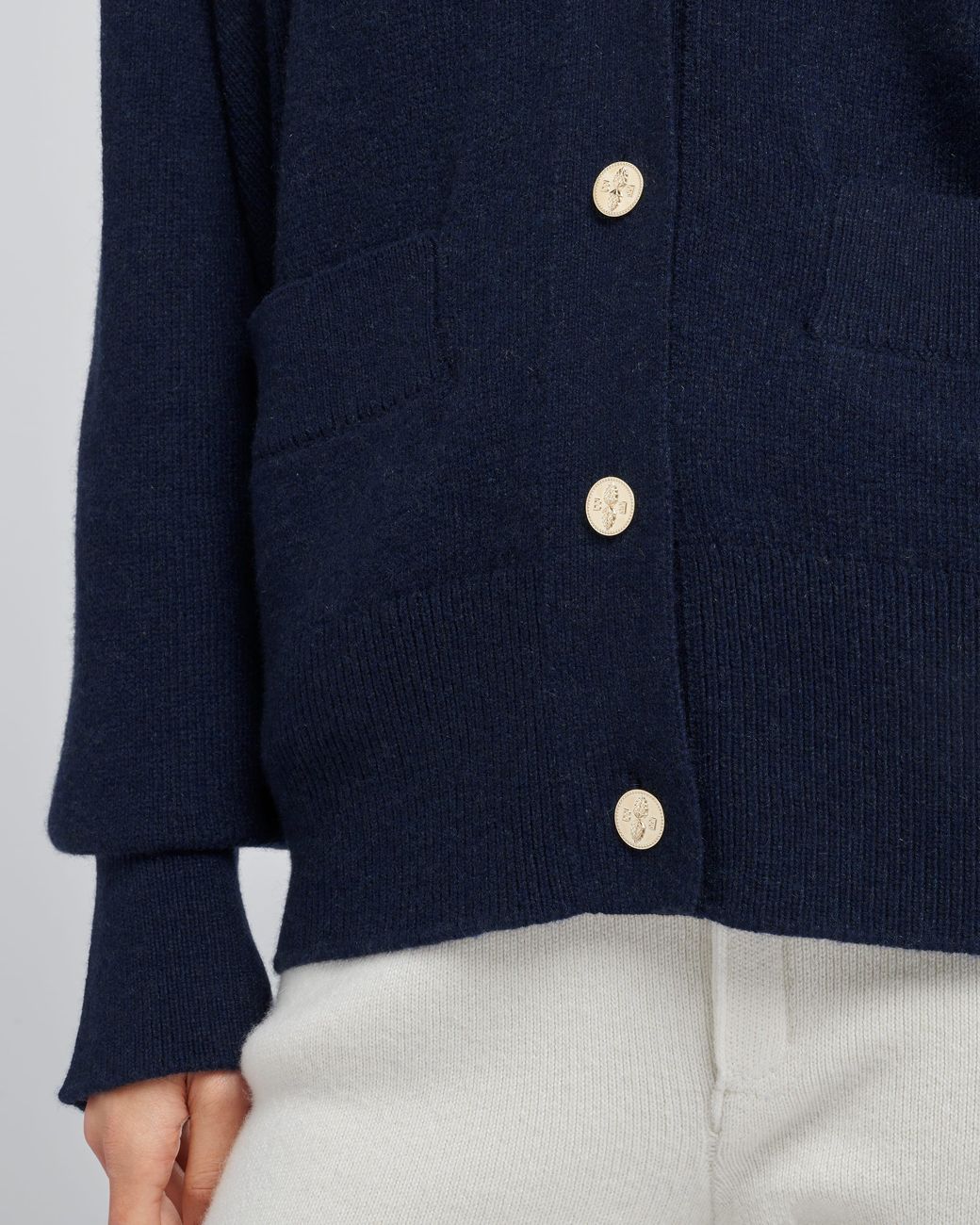 Barrie Blue V-Neck Cashmere Cardigan