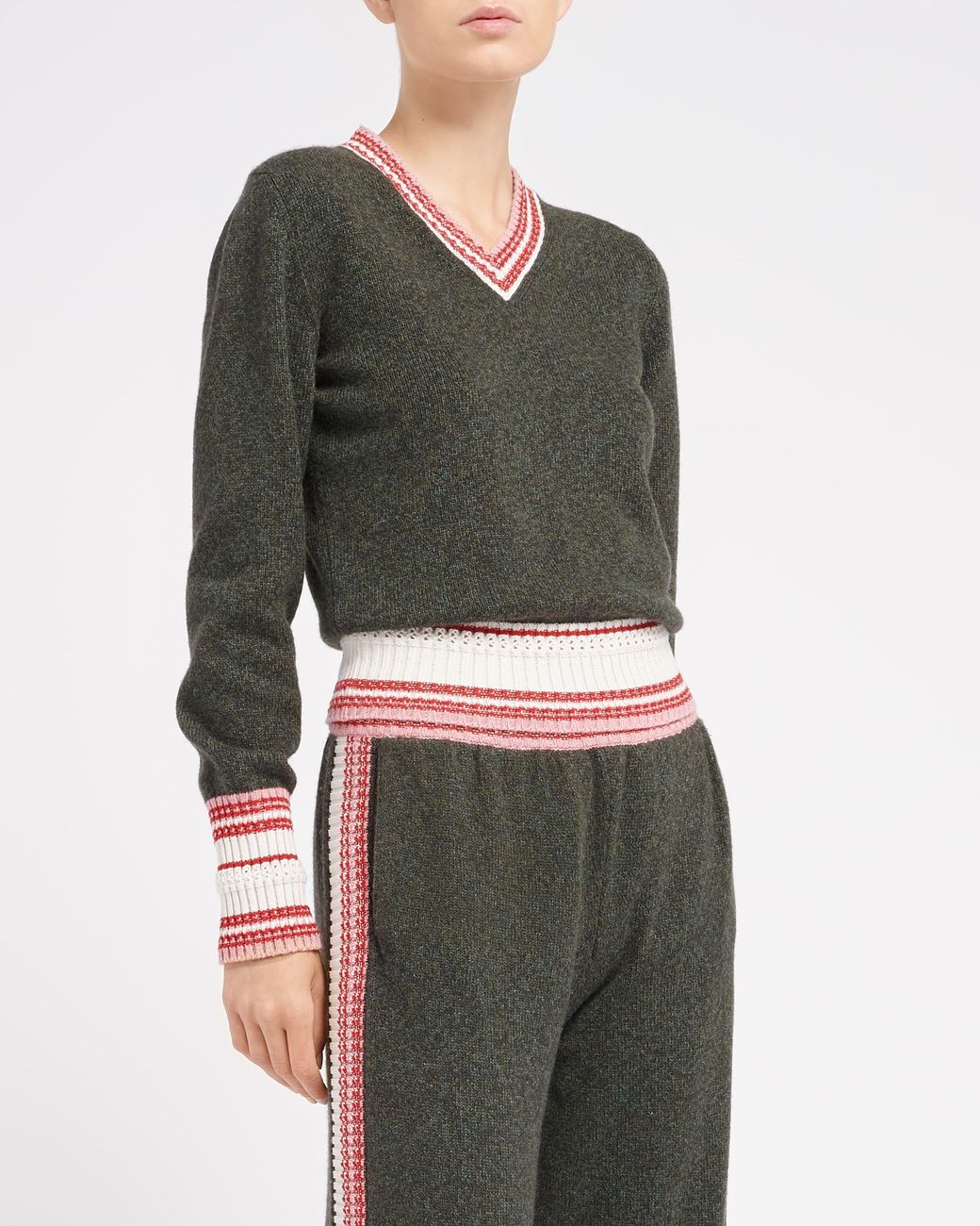 Barrie Green Cashmere V-neck Jumper