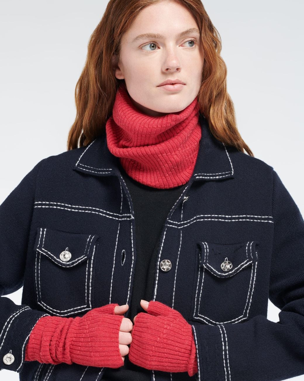 Barrie Red Cashmere Snood
