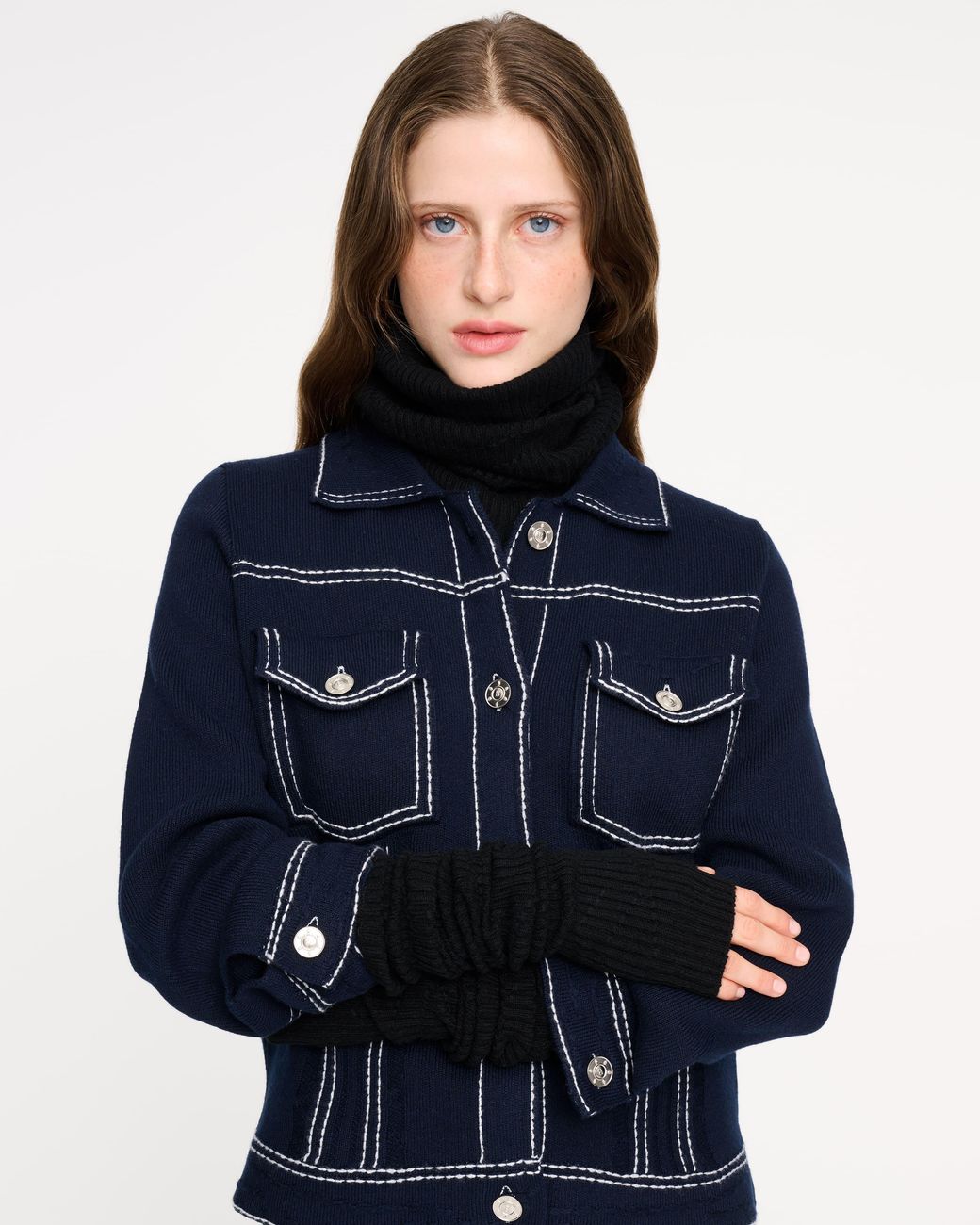 Barrie Black Cashmere Snood