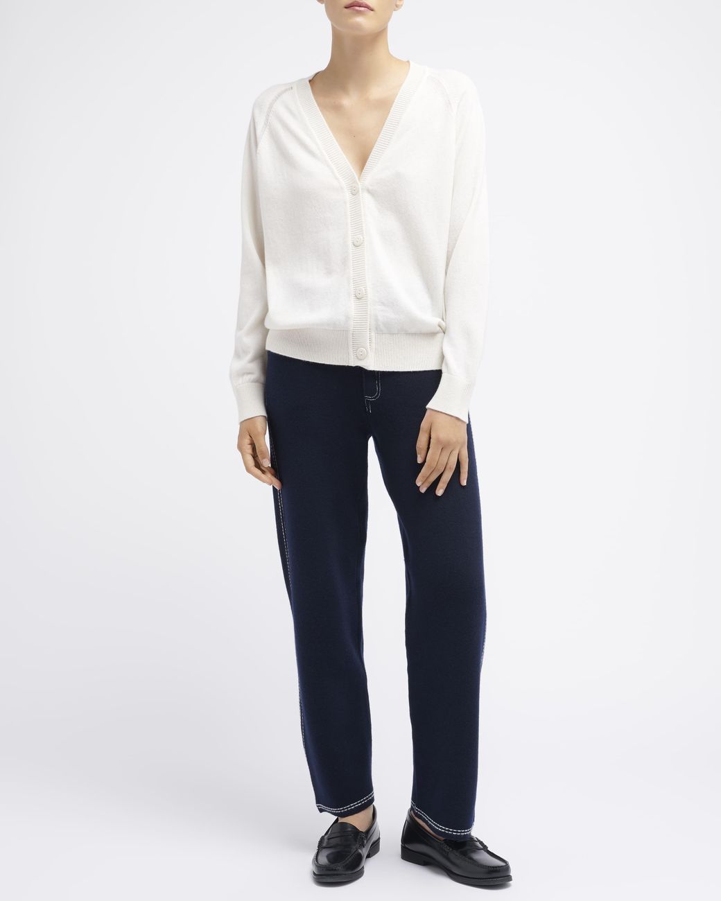 Barrie White V-Neck Cashmere Cardigan