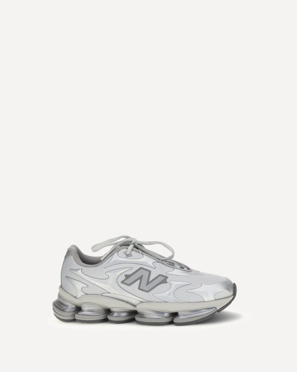 New Balance White Sneakers Abzorb 2000
